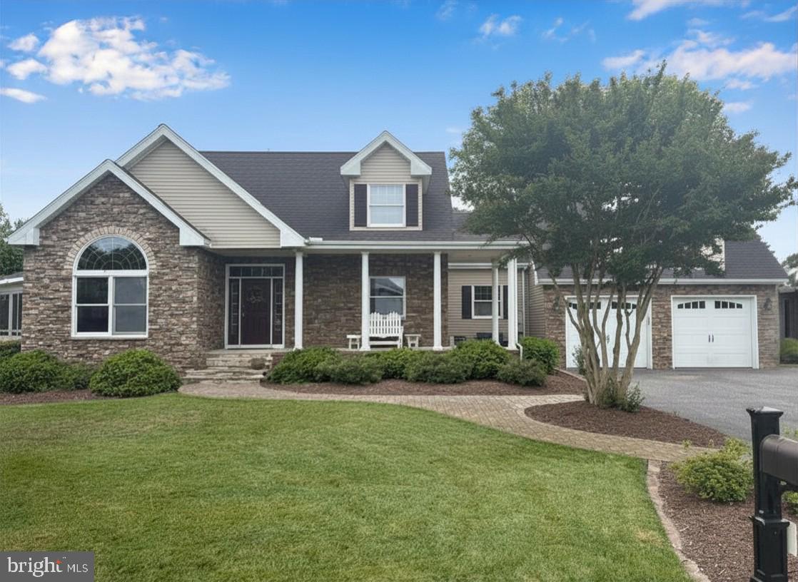 CAPTAINS HILL - Residential