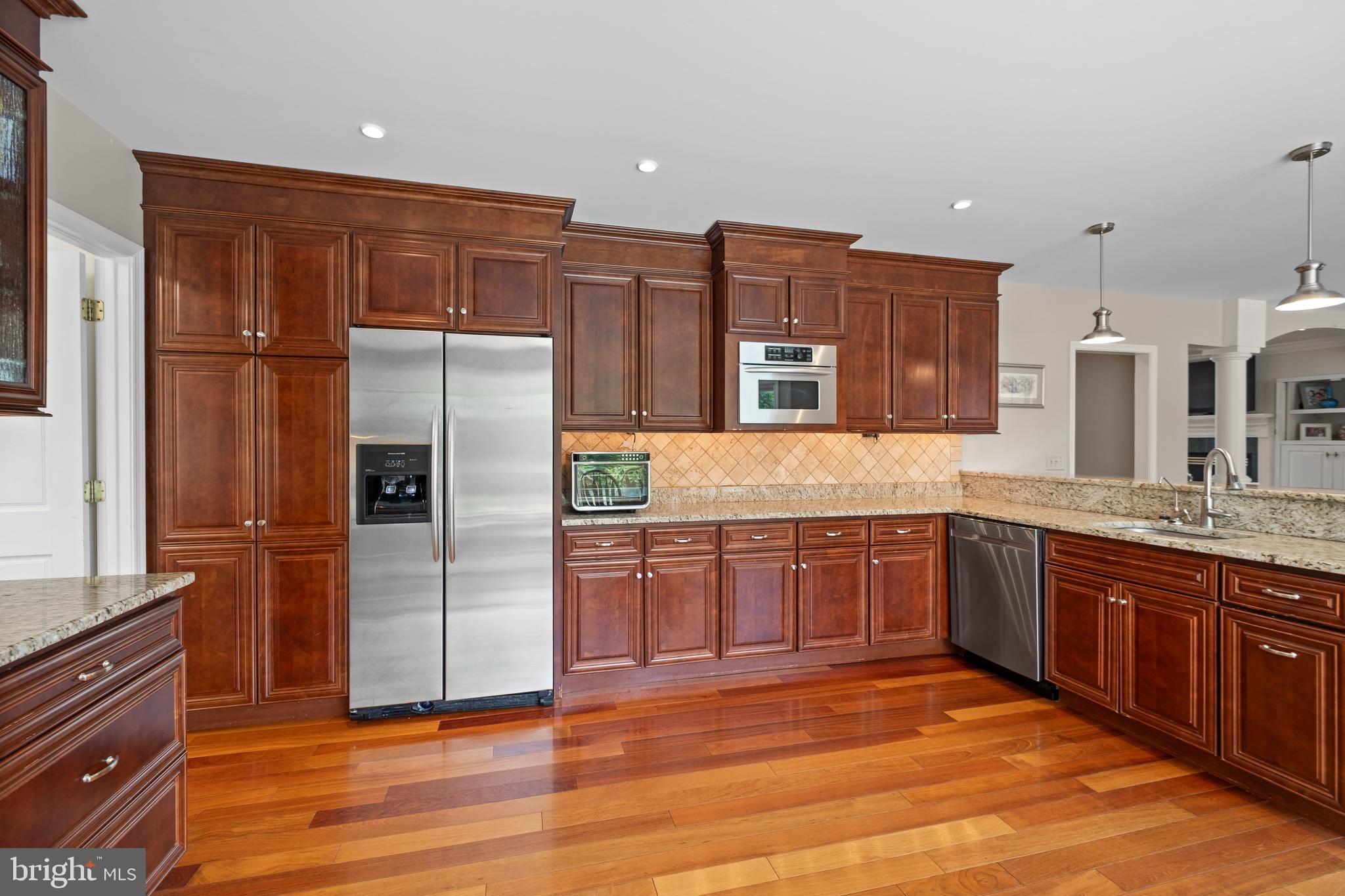 CAPTAINS HILL - Residential