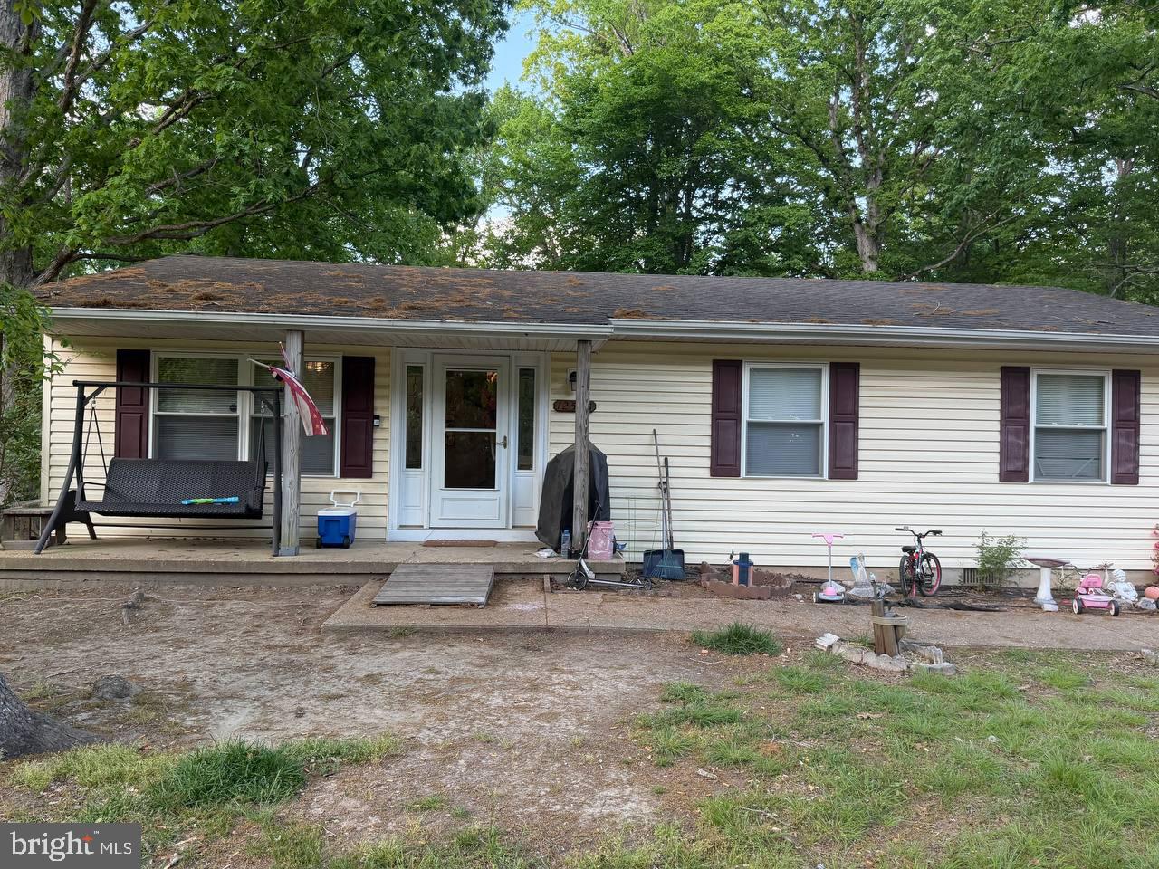 Charming 2 bed, 1 bath home in the Chesapeake Ranch Estates community of Lusby. Set on a spacious 0.39-acre lot, this home offers a simple, easy-to-maintain layout with just 1,320 sq ft of living space. With a lot of character and a cozy feel throughout the home—something you don’t often find.  Perfect for a first-time buyer or anyone looking to downsize without giving up outdoor space.

Enjoy the quiet setting while still being part of a neighborhood known for its private beaches, lake access, and outdoor amenities. Additional conveniences include a washer and dryer, making this home truly move-in ready. Don’t miss your chance to own this gem!