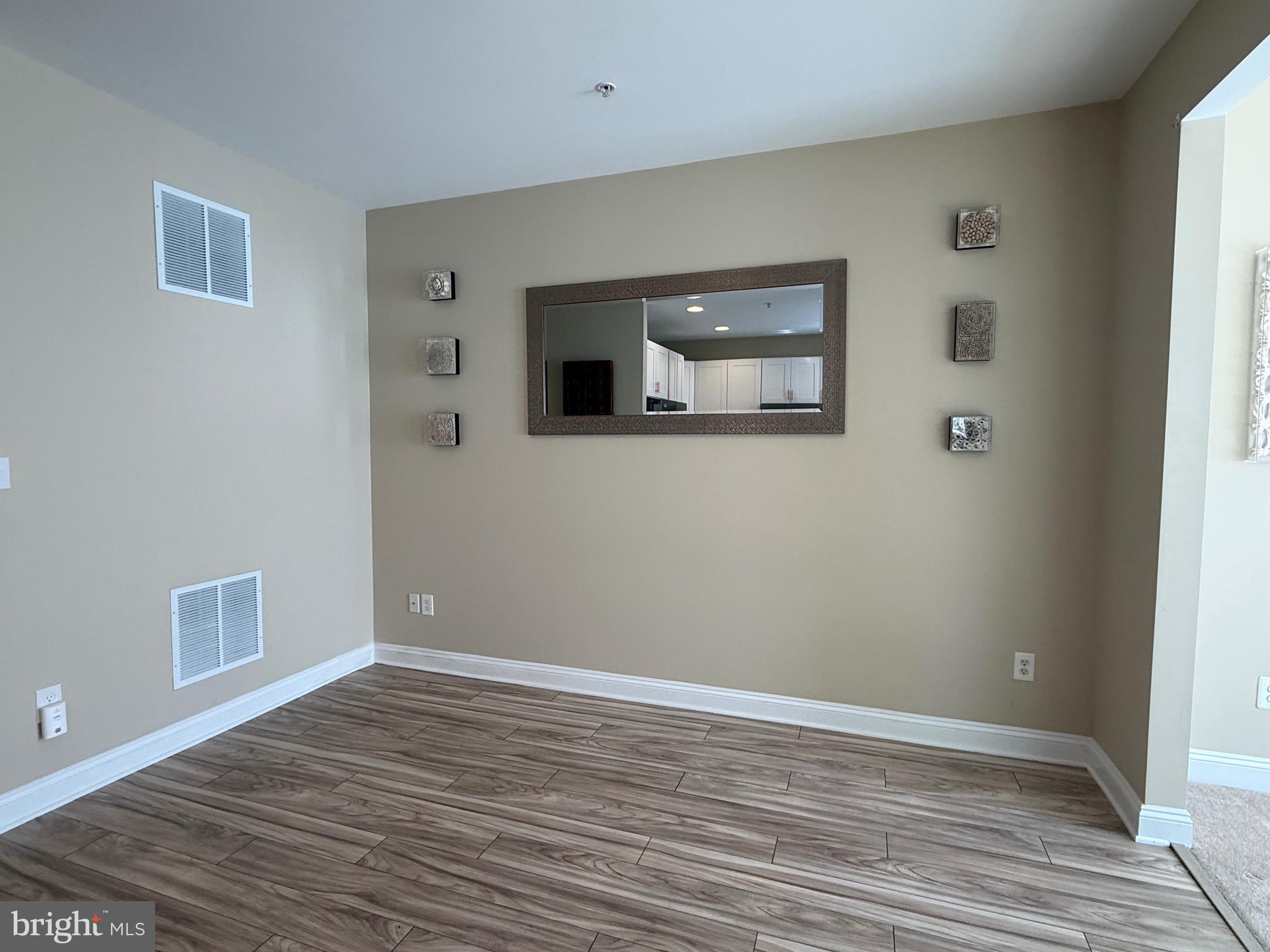 PINTAIL LANDING - Residential