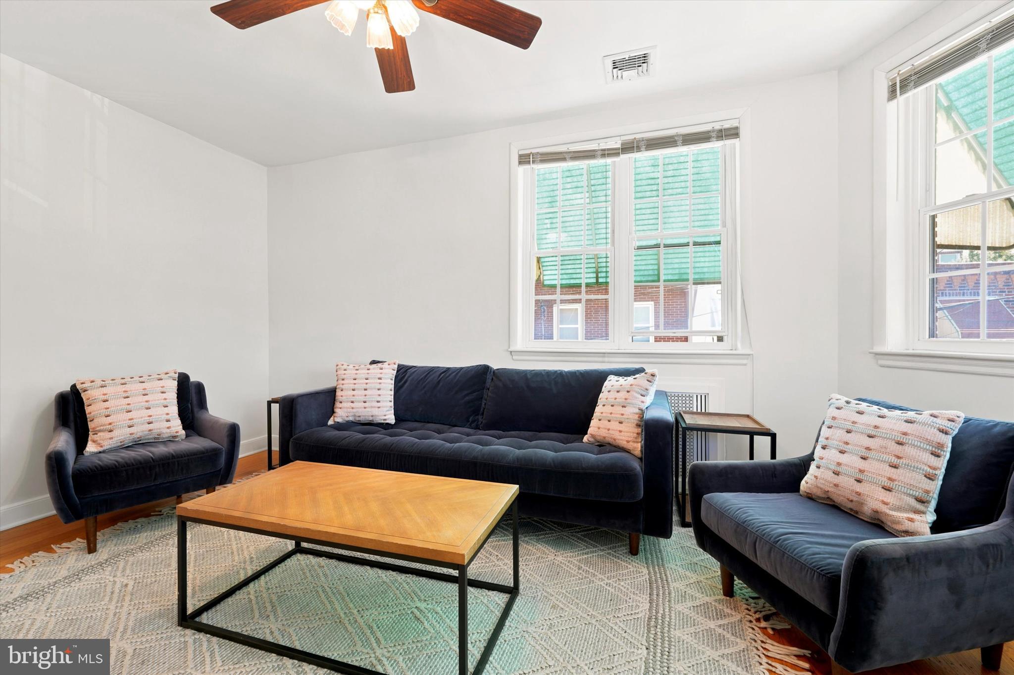 PASSYUNK SQUARE - Commercial Sale