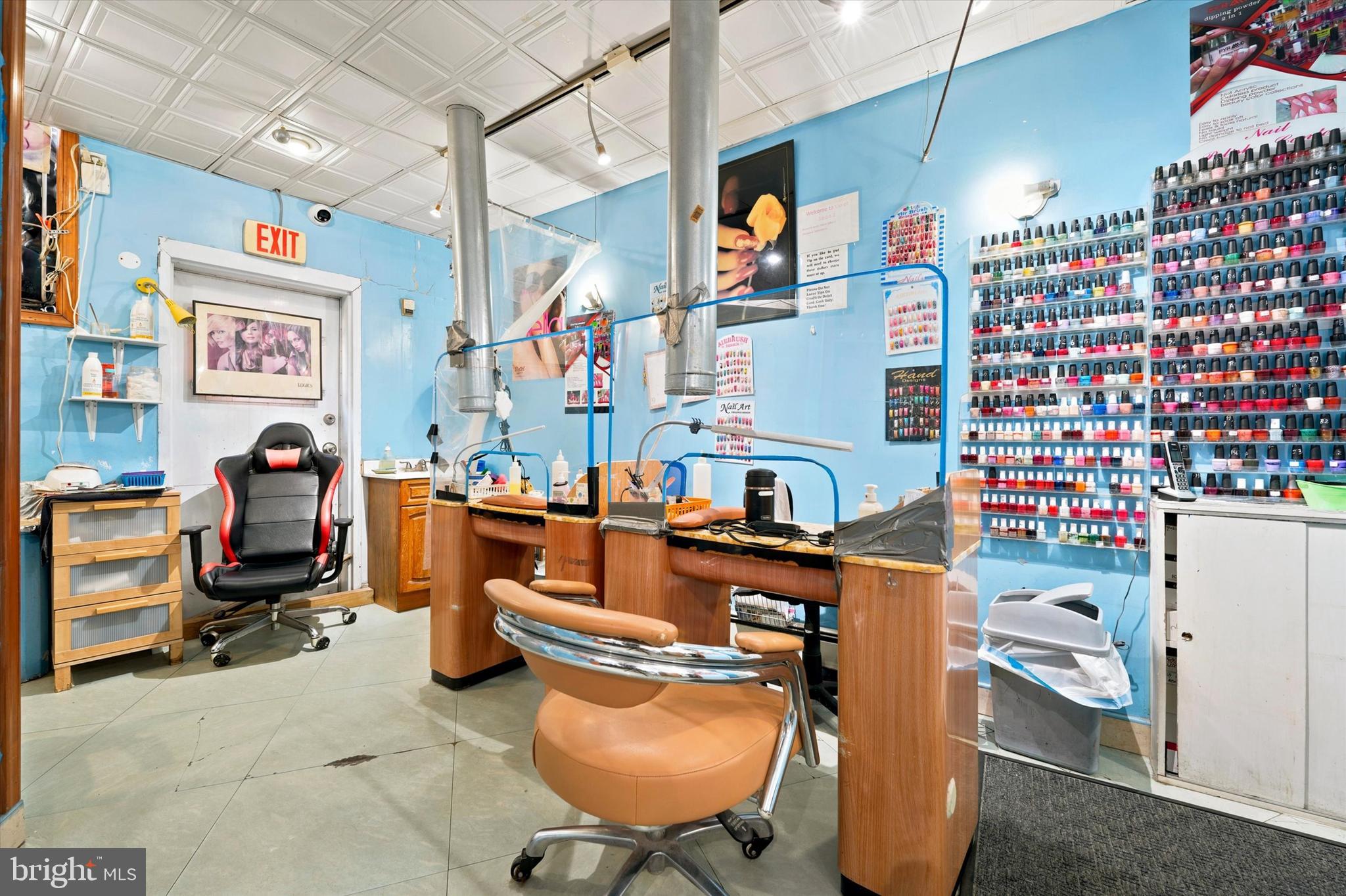 PASSYUNK SQUARE - Commercial Sale