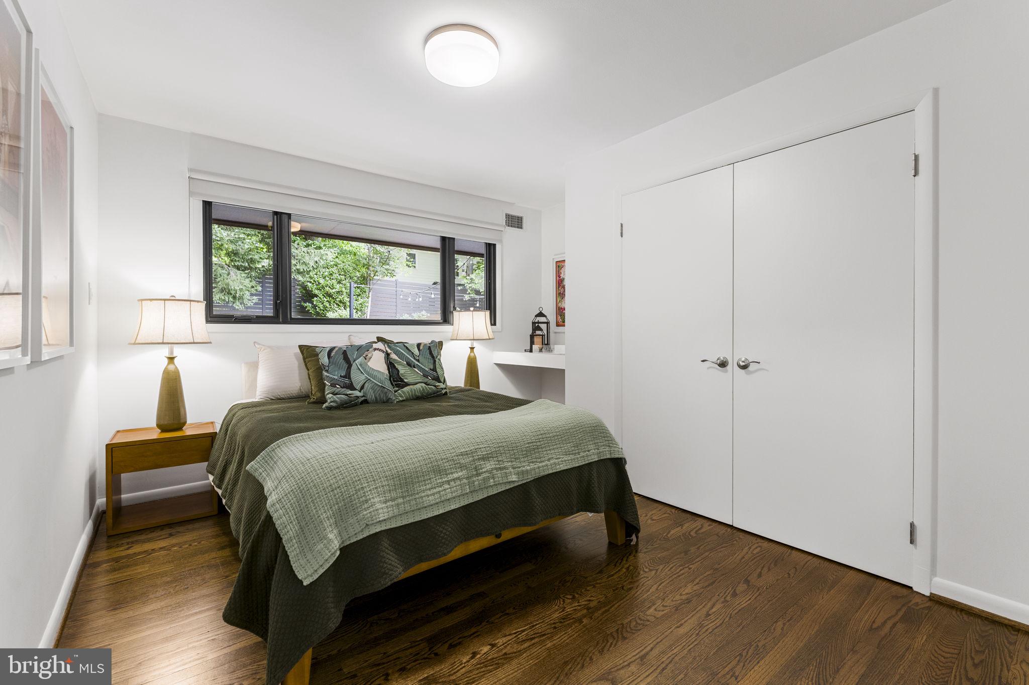 BRADLEY HILLS - Residential