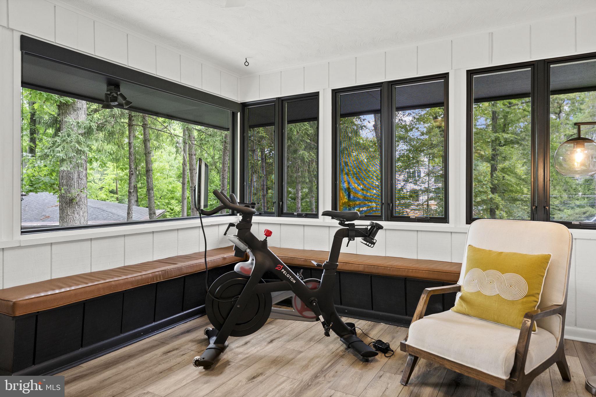 BRADLEY HILLS - Residential