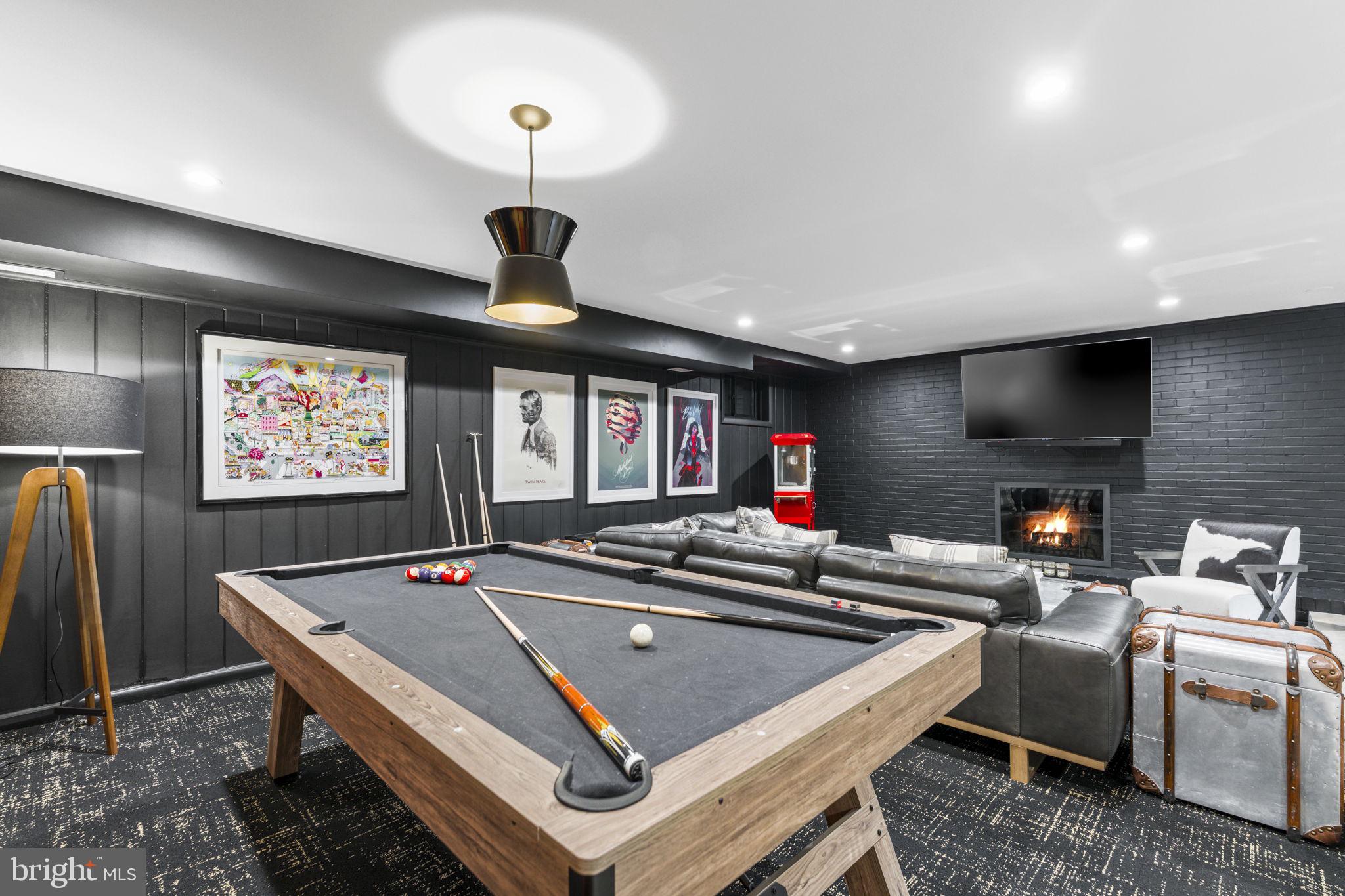 BRADLEY HILLS - Residential
