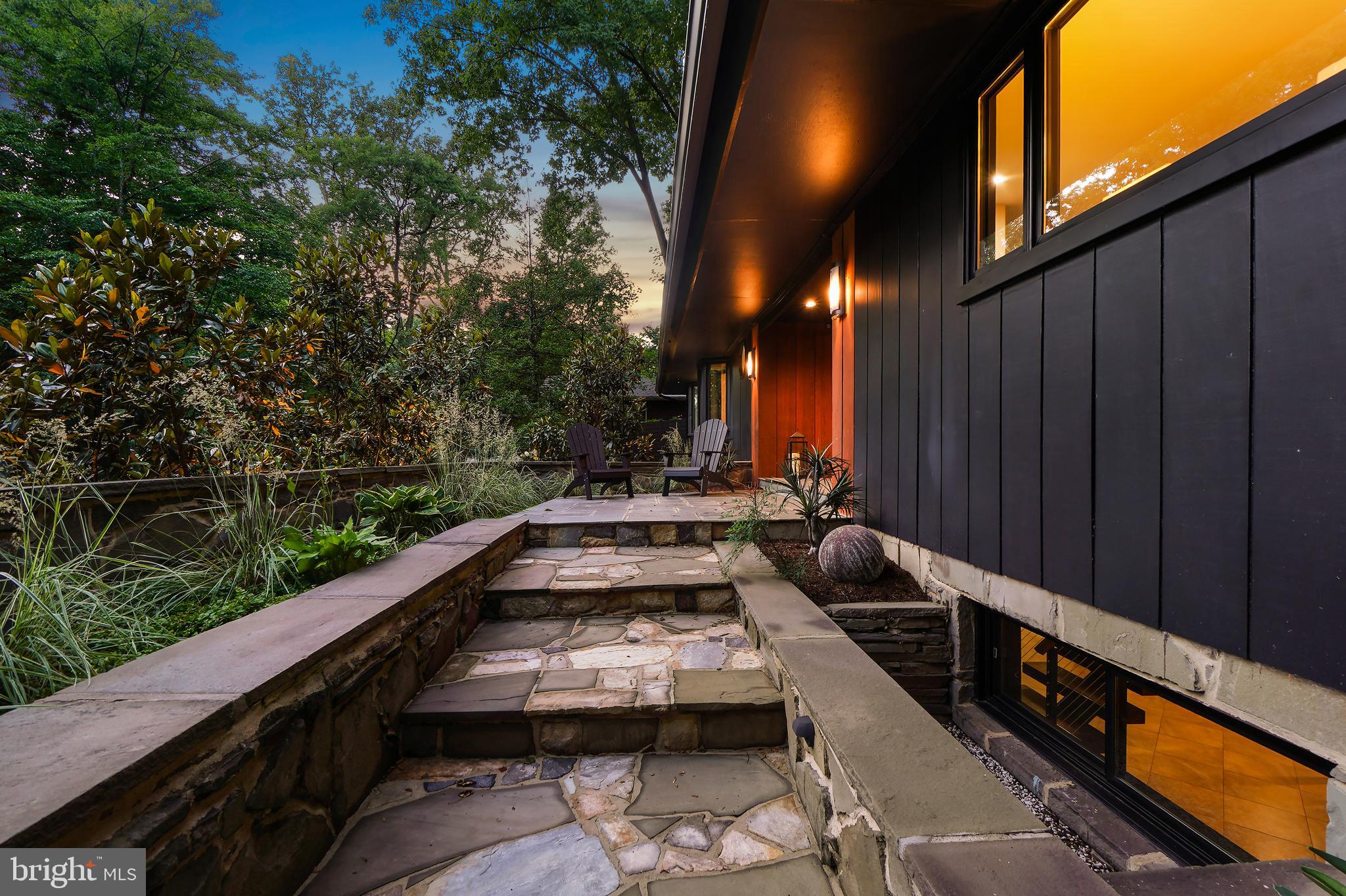 BRADLEY HILLS - Residential