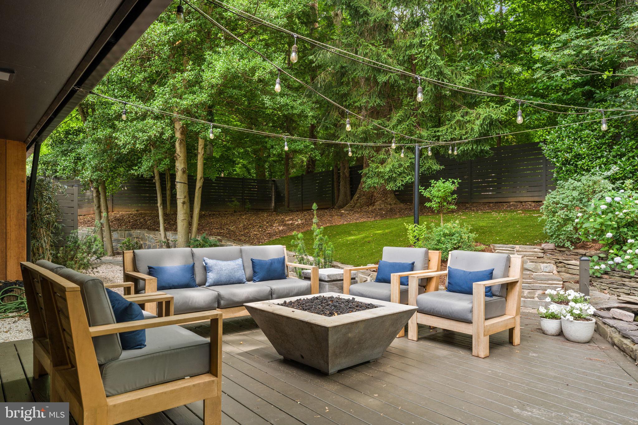 BRADLEY HILLS - Residential