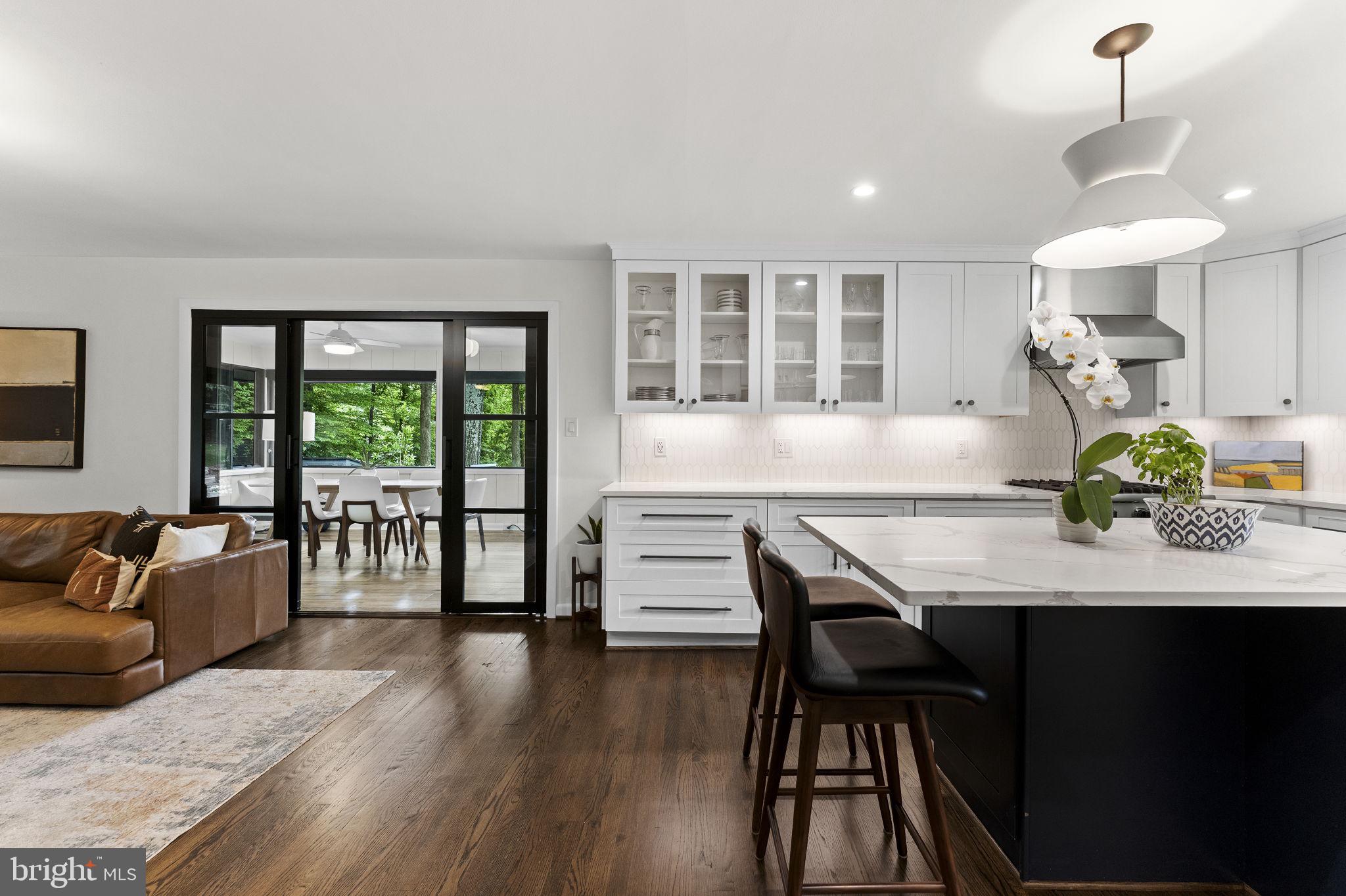 BRADLEY HILLS - Residential