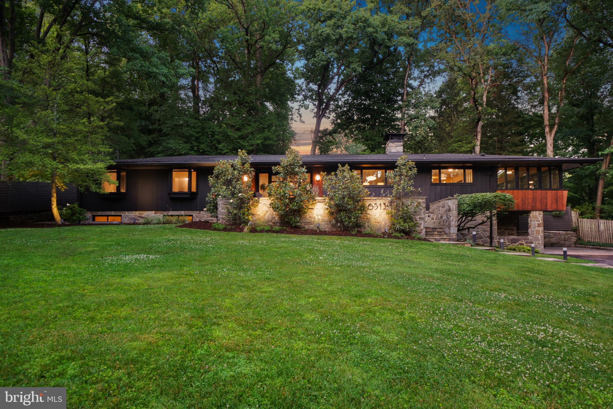 BRADLEY HILLS - Residential