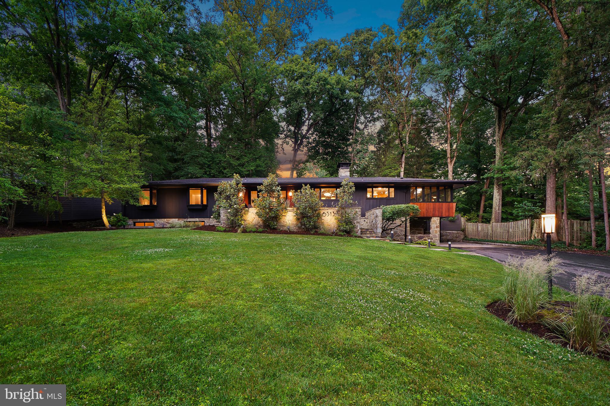 BRADLEY HILLS - Residential
