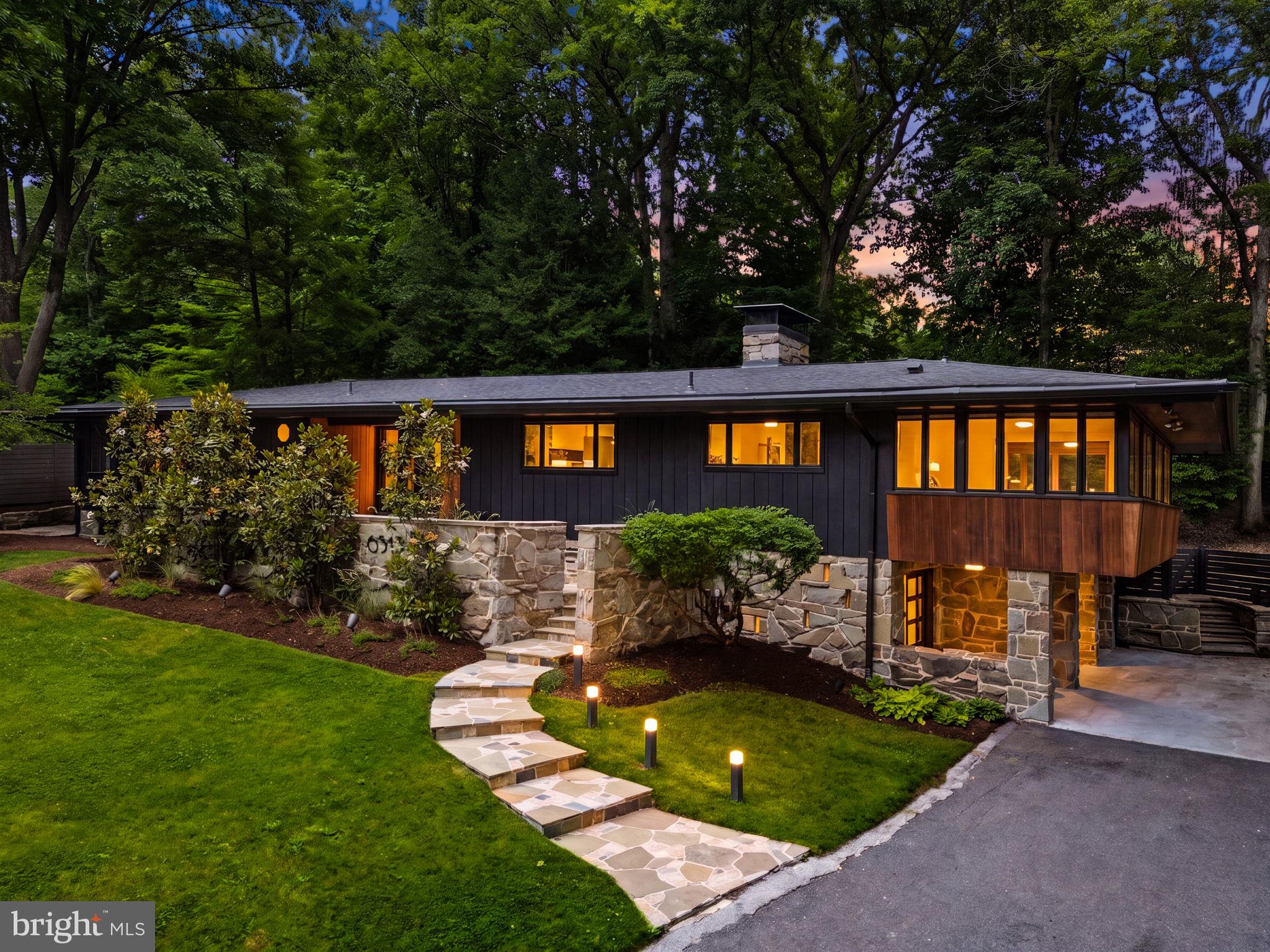 BRADLEY HILLS - Residential