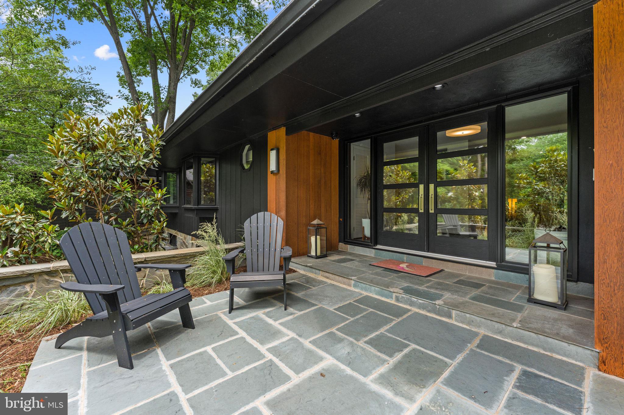 BRADLEY HILLS - Residential