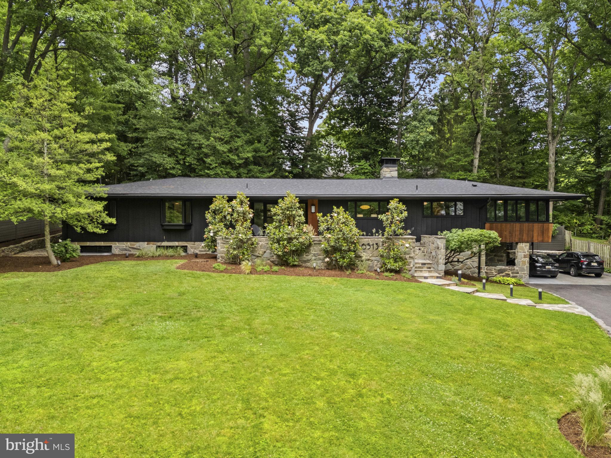 BRADLEY HILLS - Residential