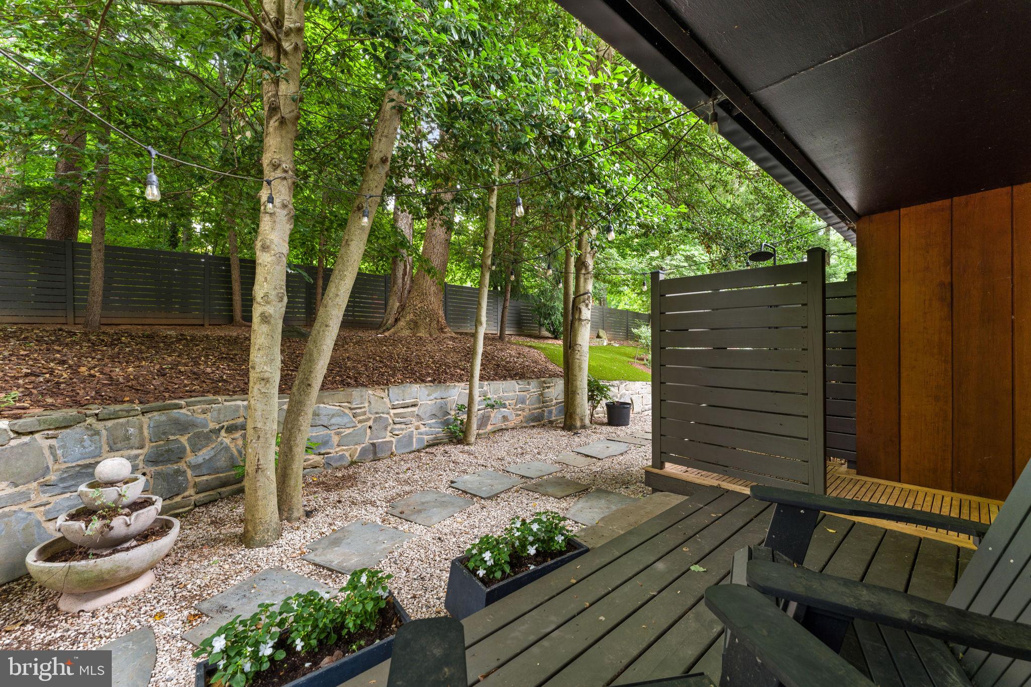 BRADLEY HILLS - Residential