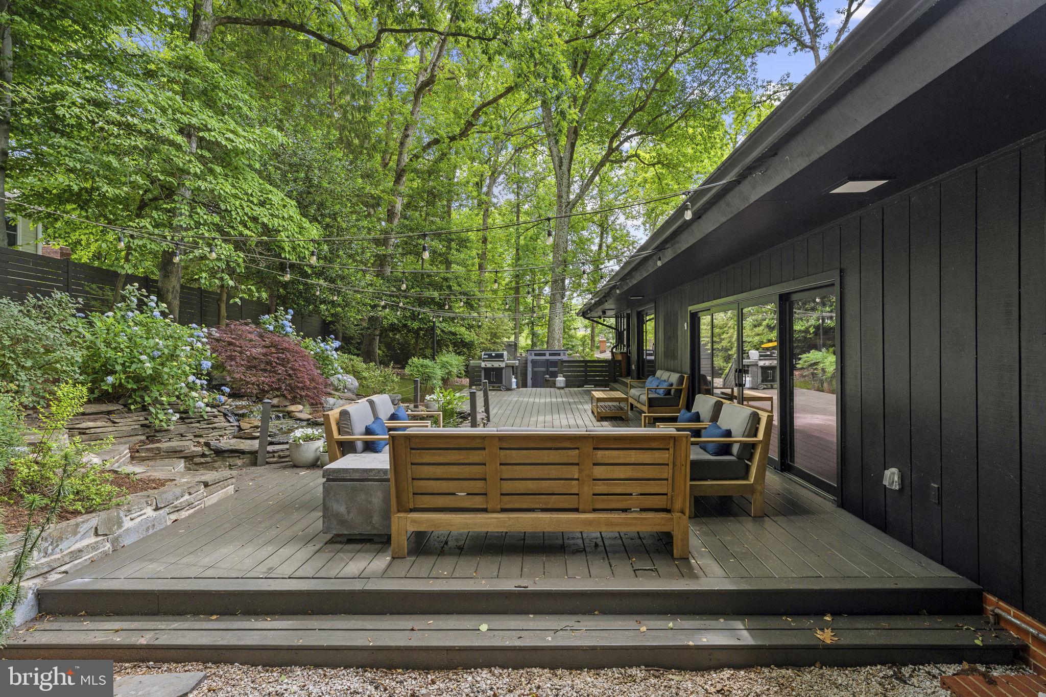 BRADLEY HILLS - Residential