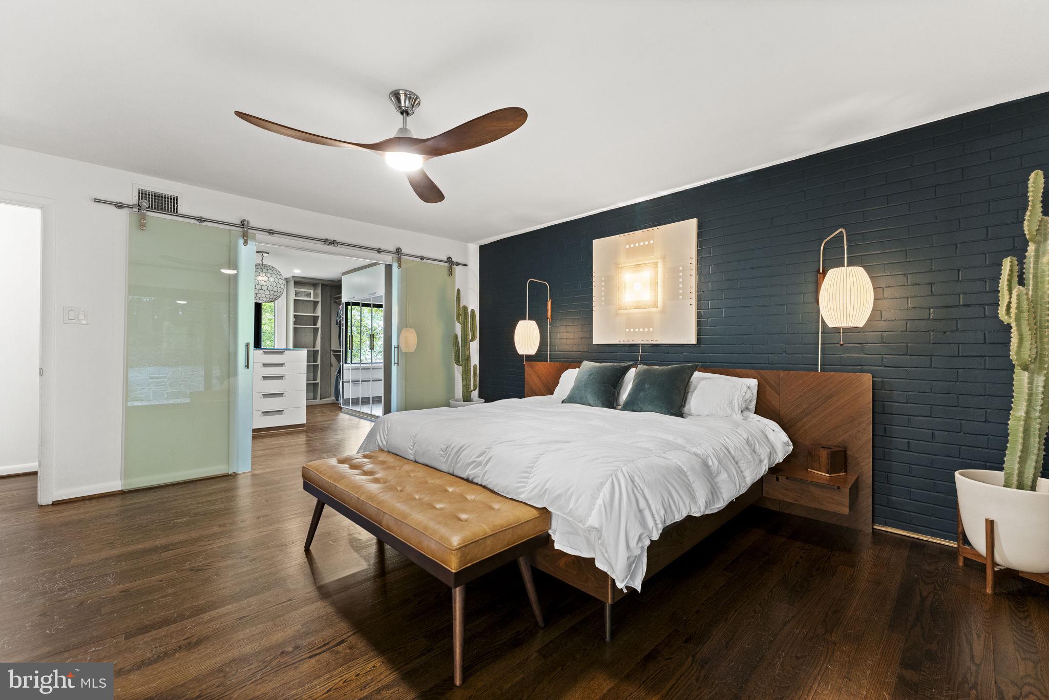 BRADLEY HILLS - Residential