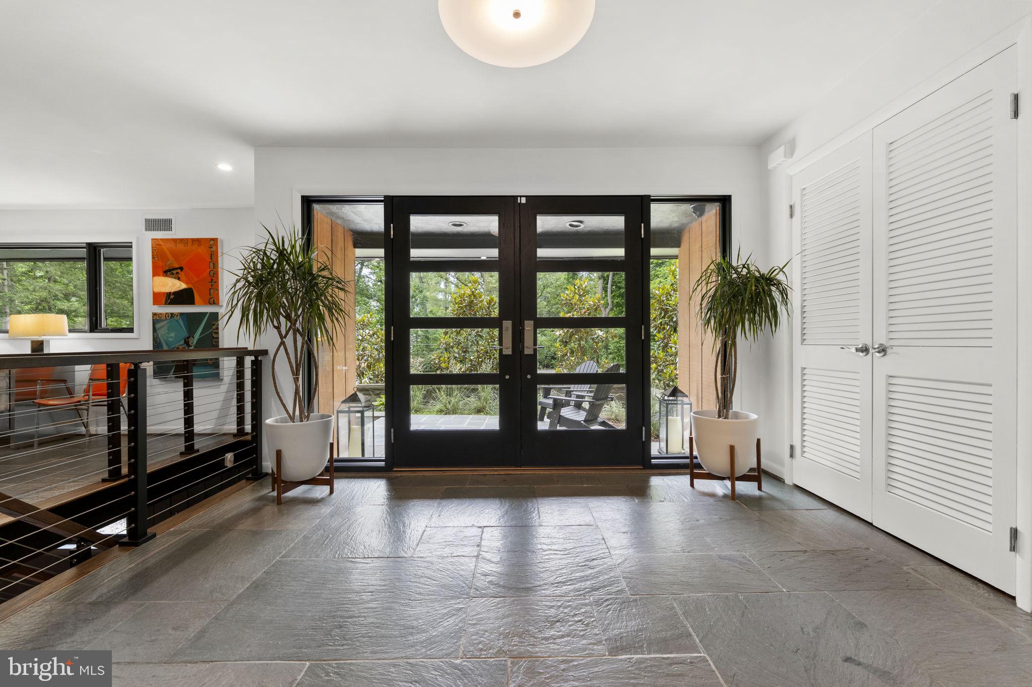 BRADLEY HILLS - Residential