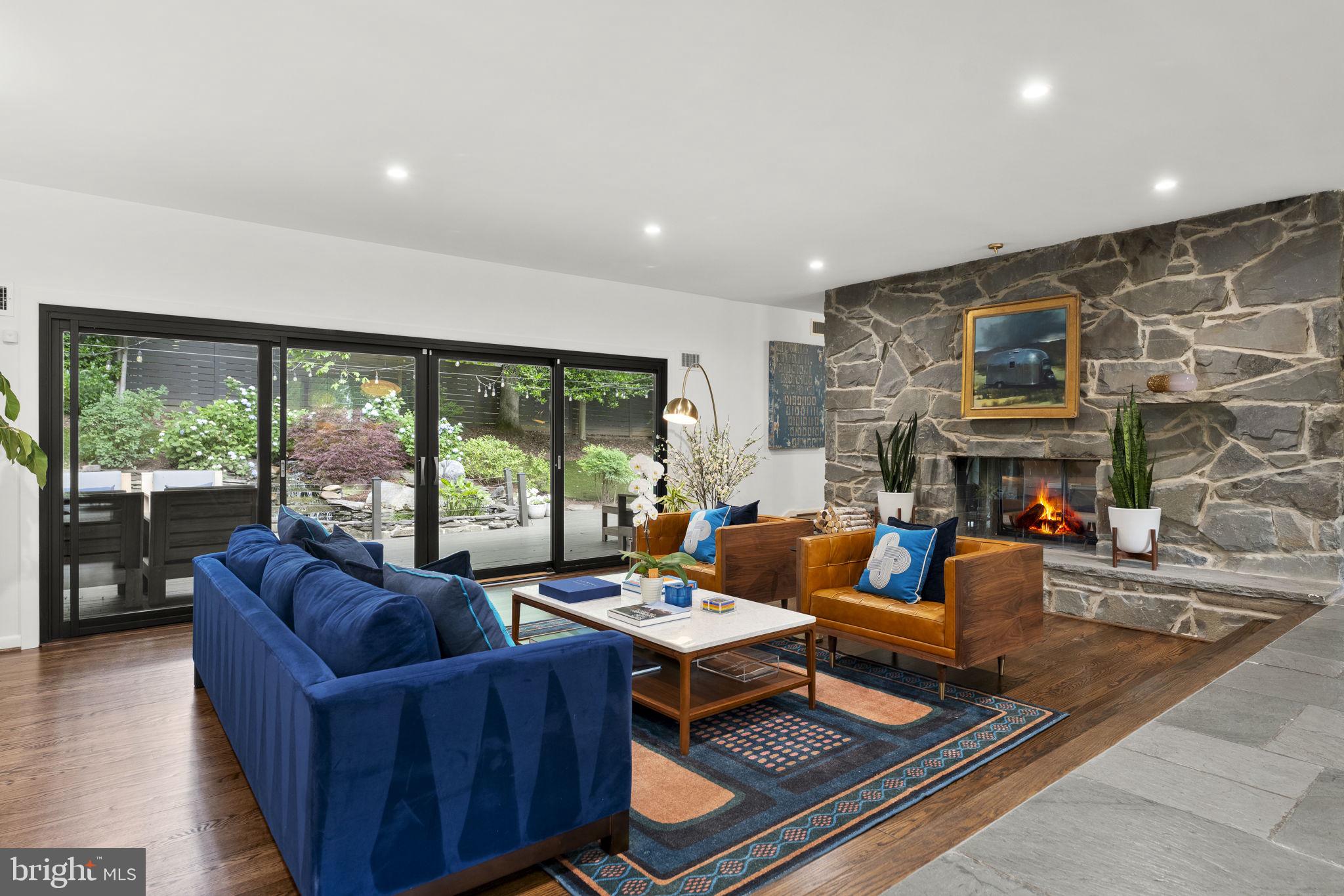 BRADLEY HILLS - Residential