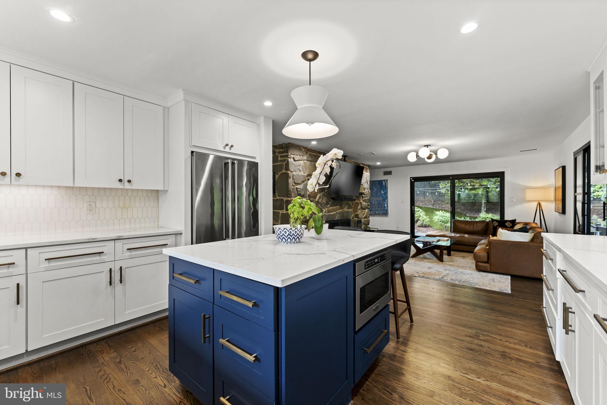 BRADLEY HILLS - Residential