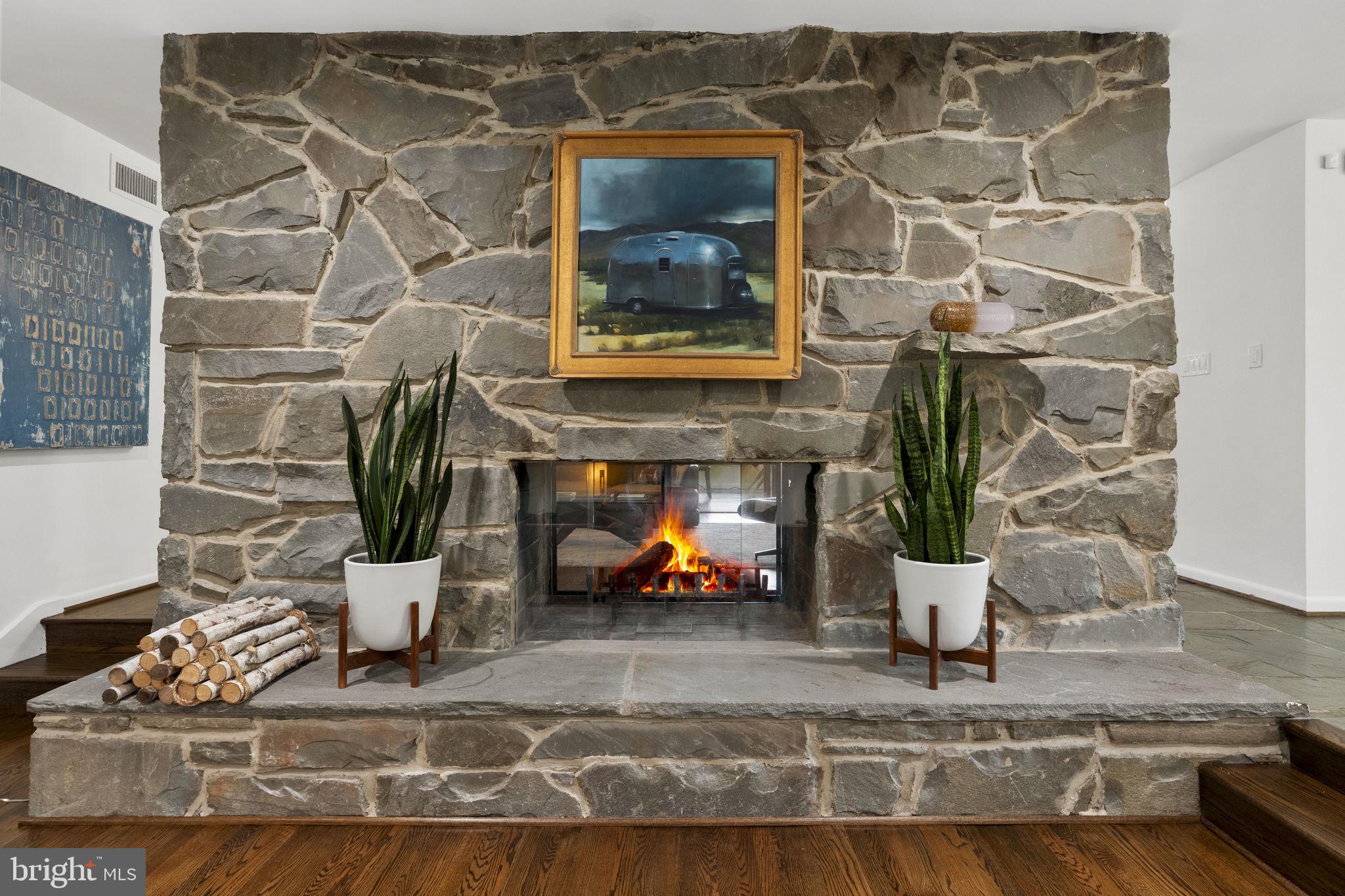 BRADLEY HILLS - Residential