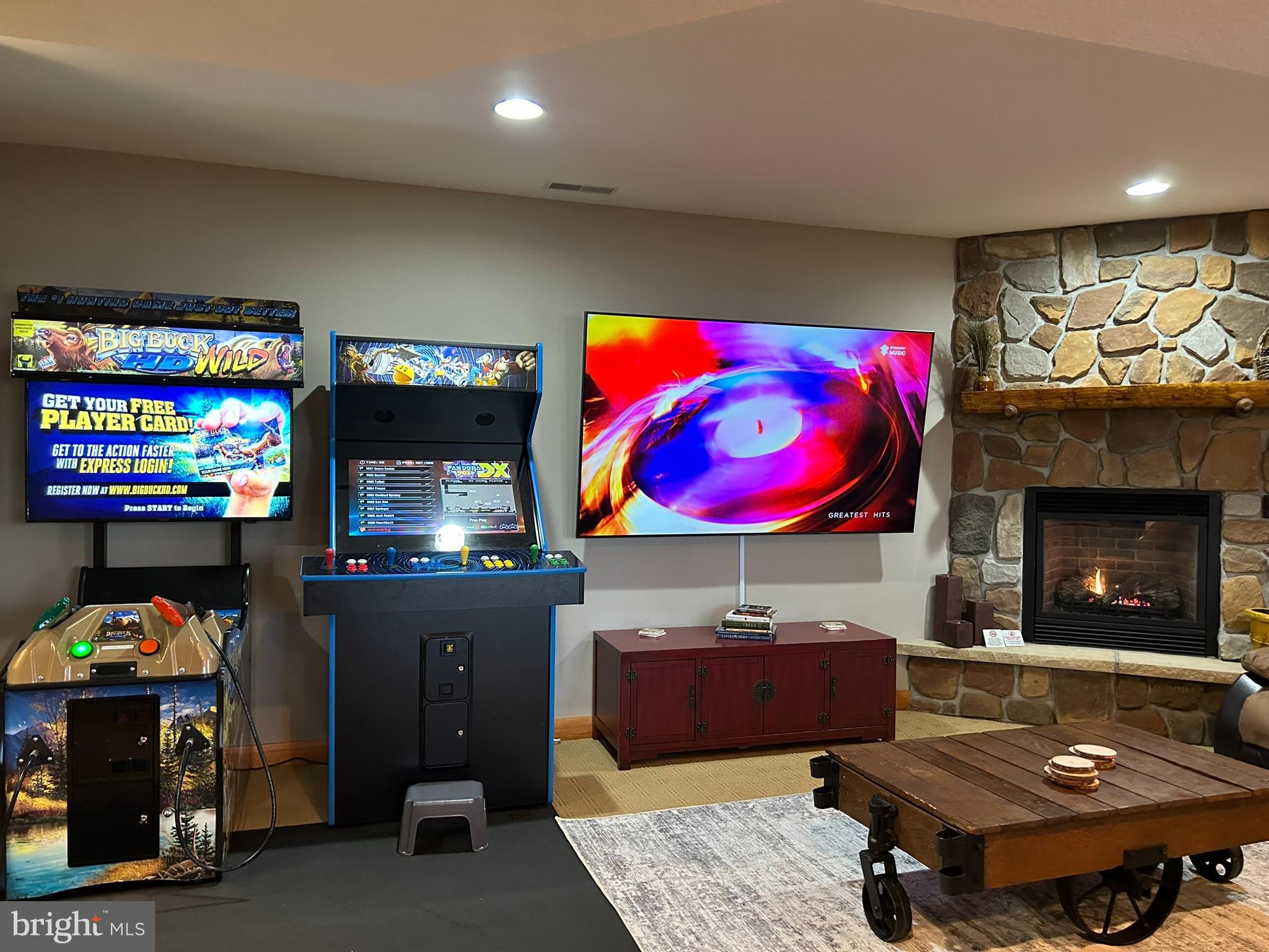 GALLATIN WOODS - Residential