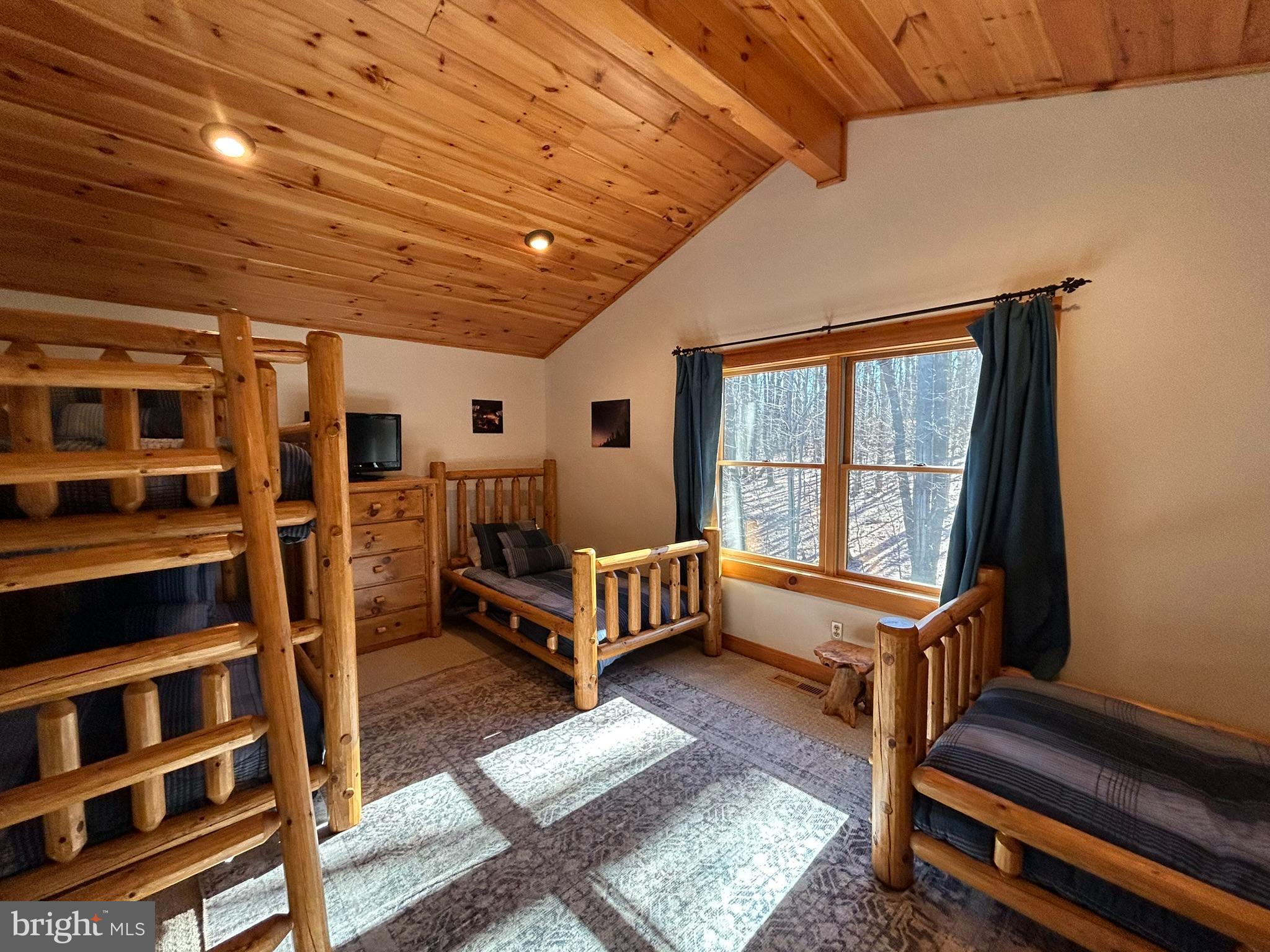 GALLATIN WOODS - Residential
