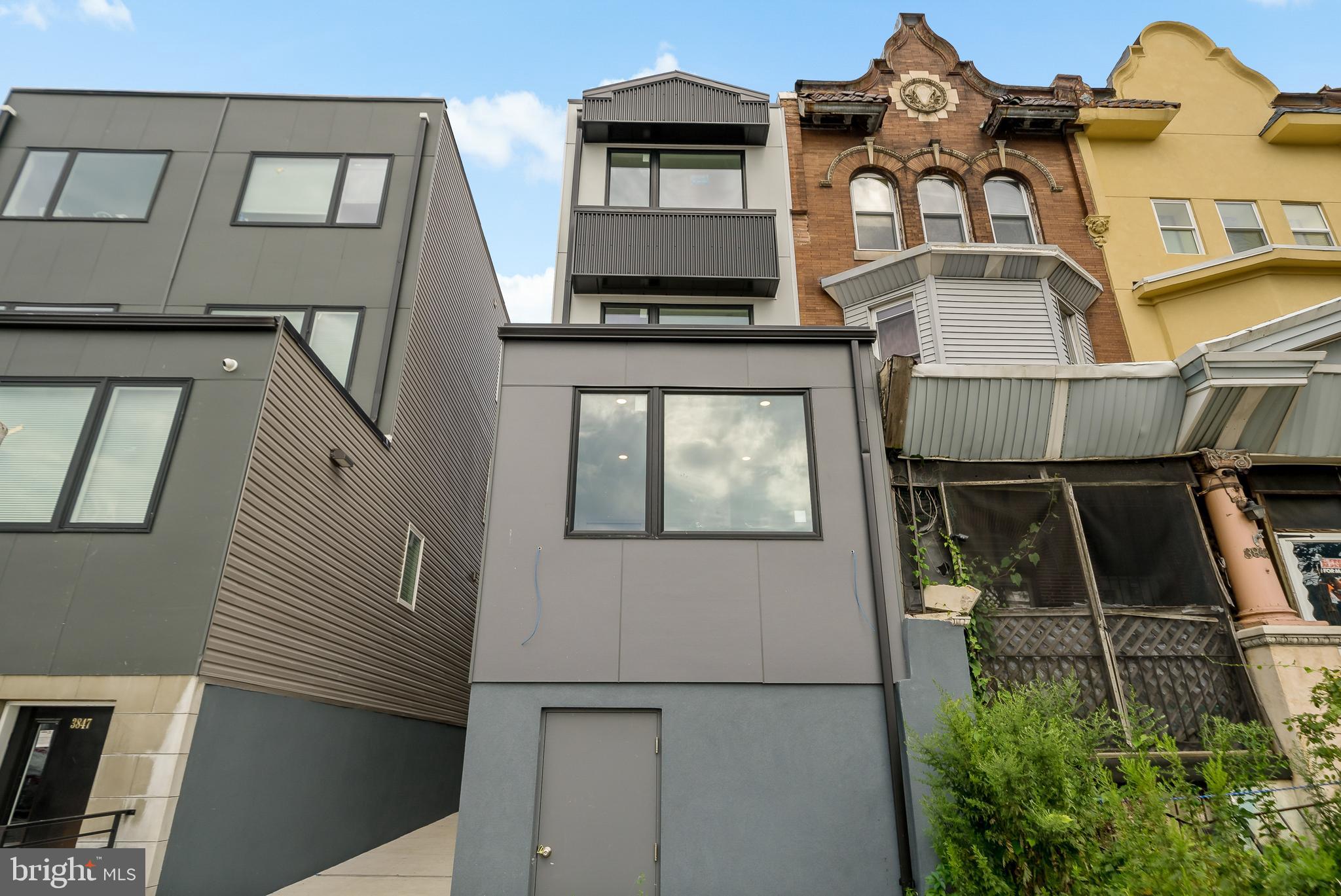 HUNTING PARK - Residential Lease