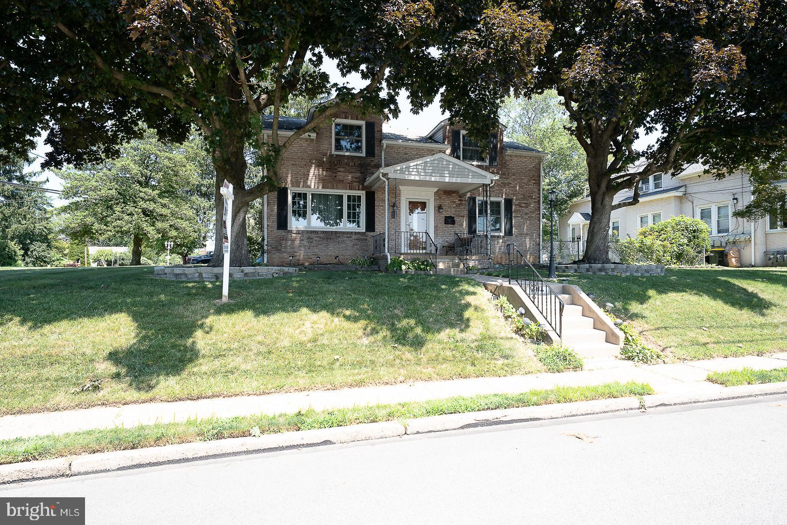WILLOW GROVE - Residential