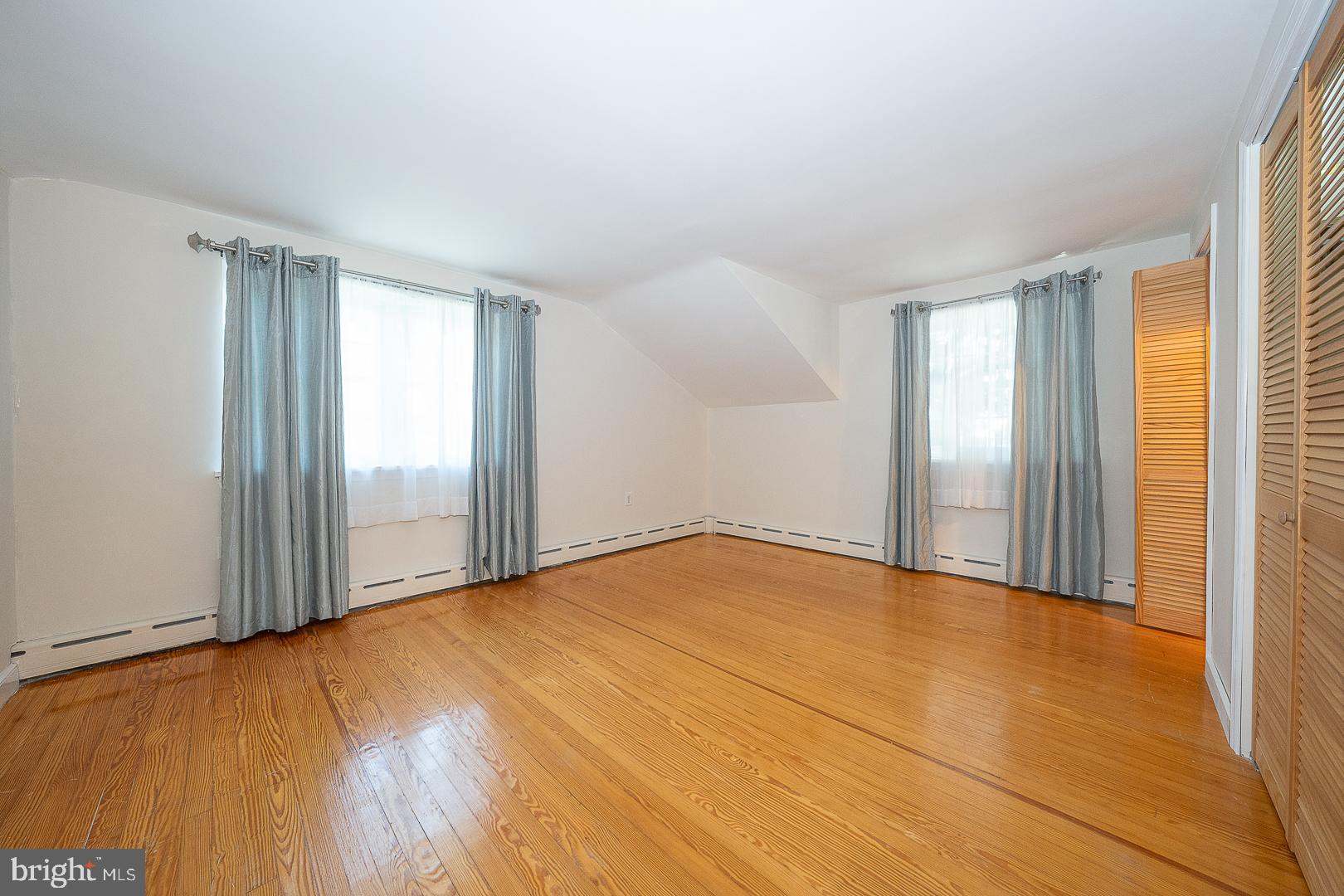 WILLOW GROVE - Residential