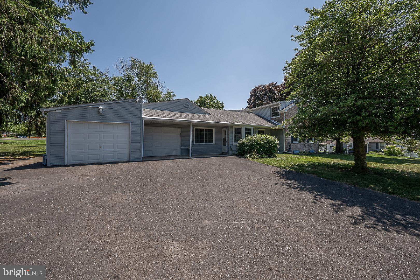 WILLOW GROVE - Residential