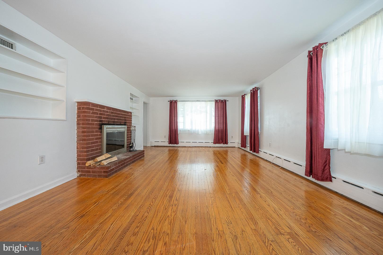 WILLOW GROVE - Residential