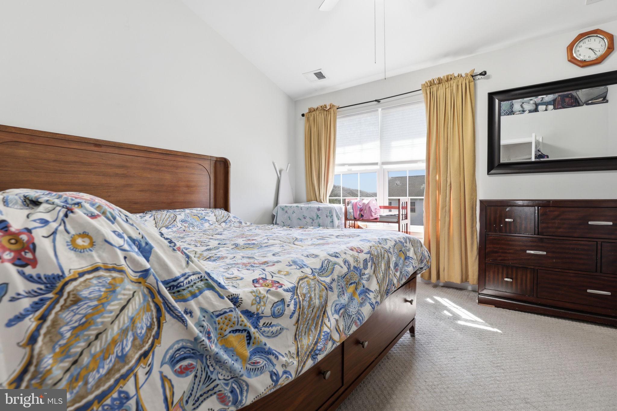 GROVEWOOD - Residential