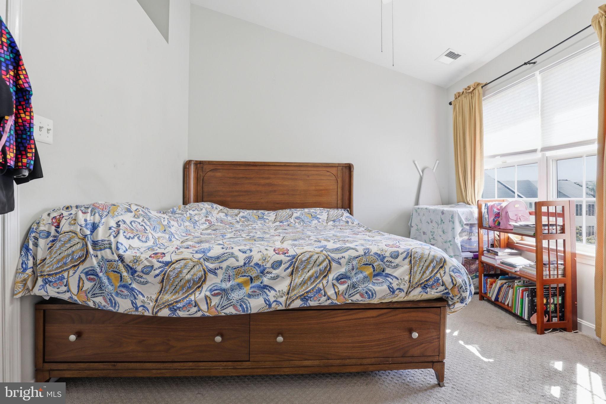 GROVEWOOD - Residential