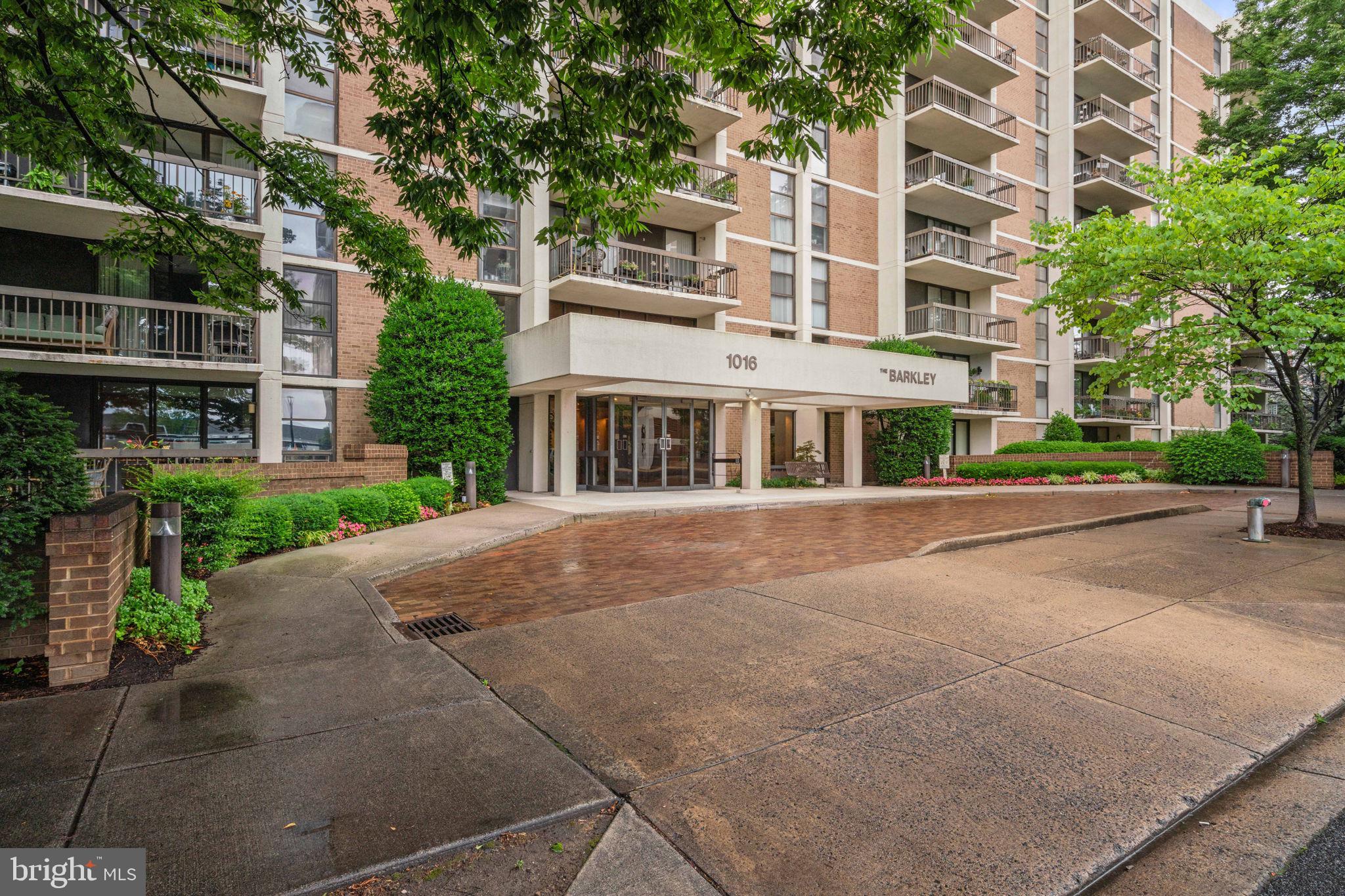THE BARKLEY - Residential
