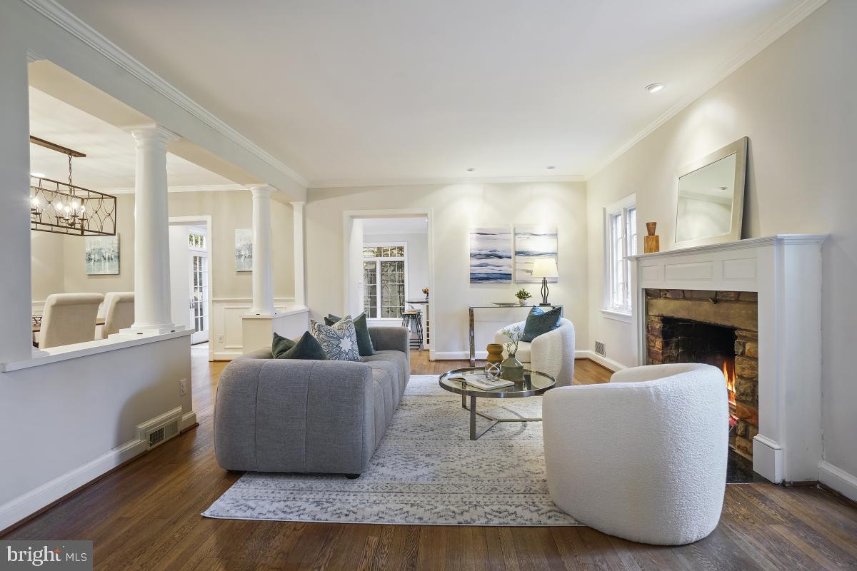 GREENWICH FOREST - Residential