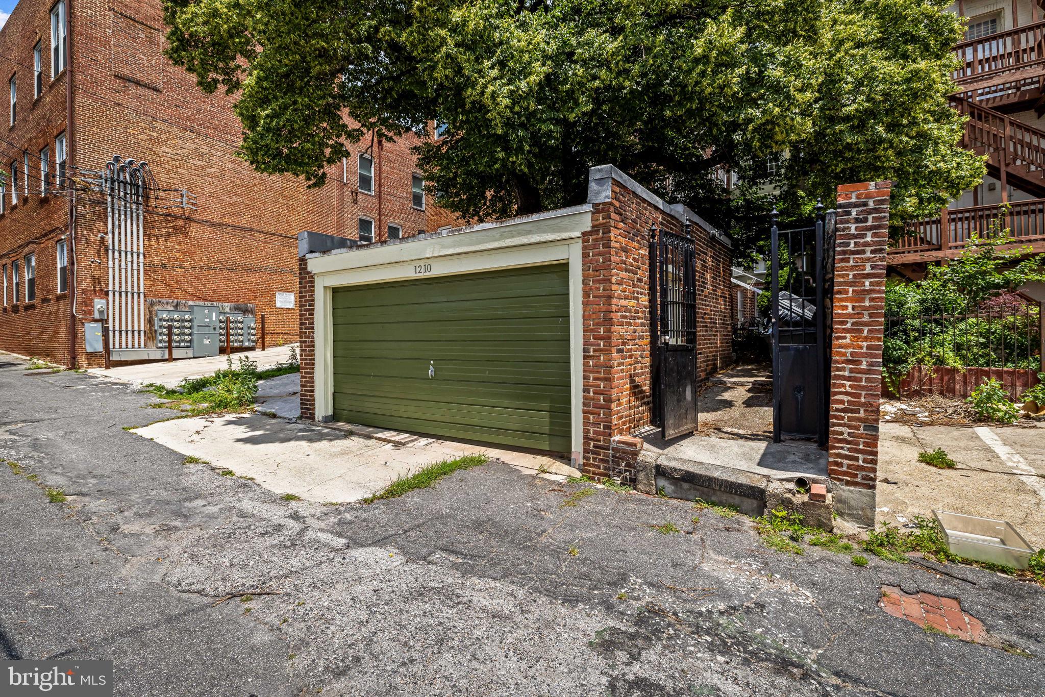 BOLTON HILL HISTORIC DISTRICT - Residential