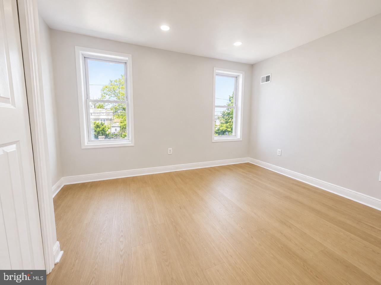 ASHBOURNE MEADOWS - Residential