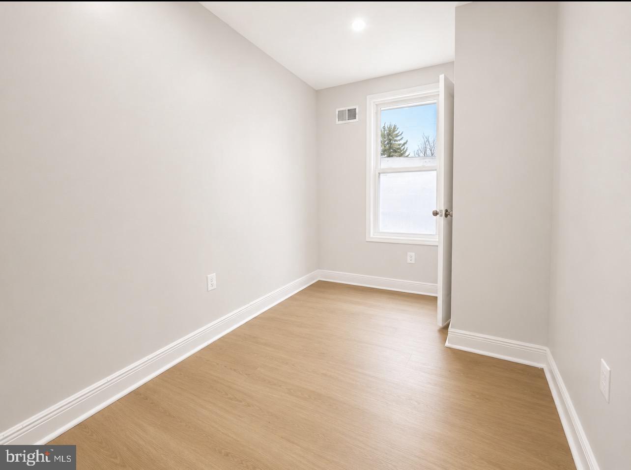 ASHBOURNE MEADOWS - Residential