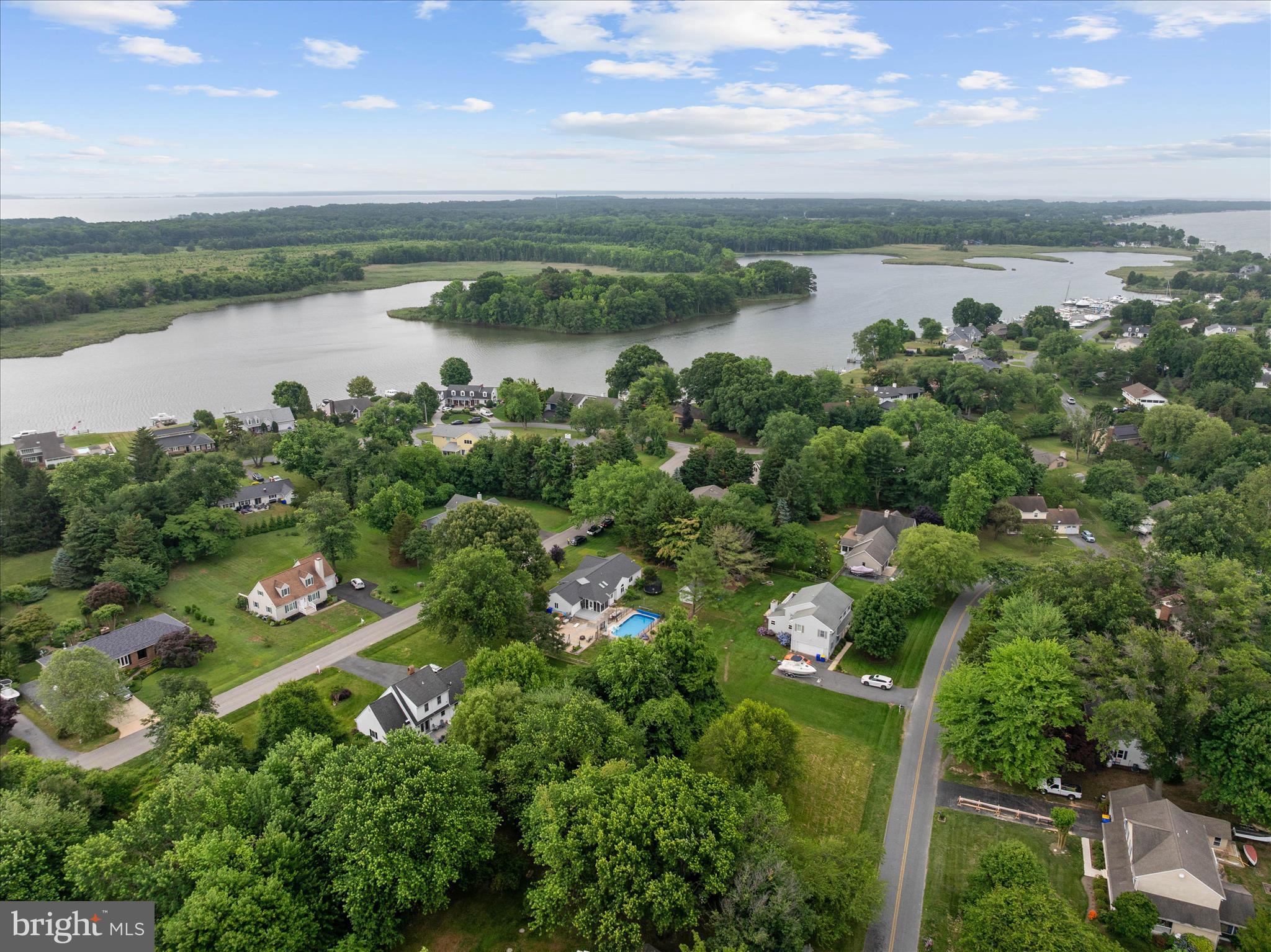 QUEEN ANNE COLONY - Residential
