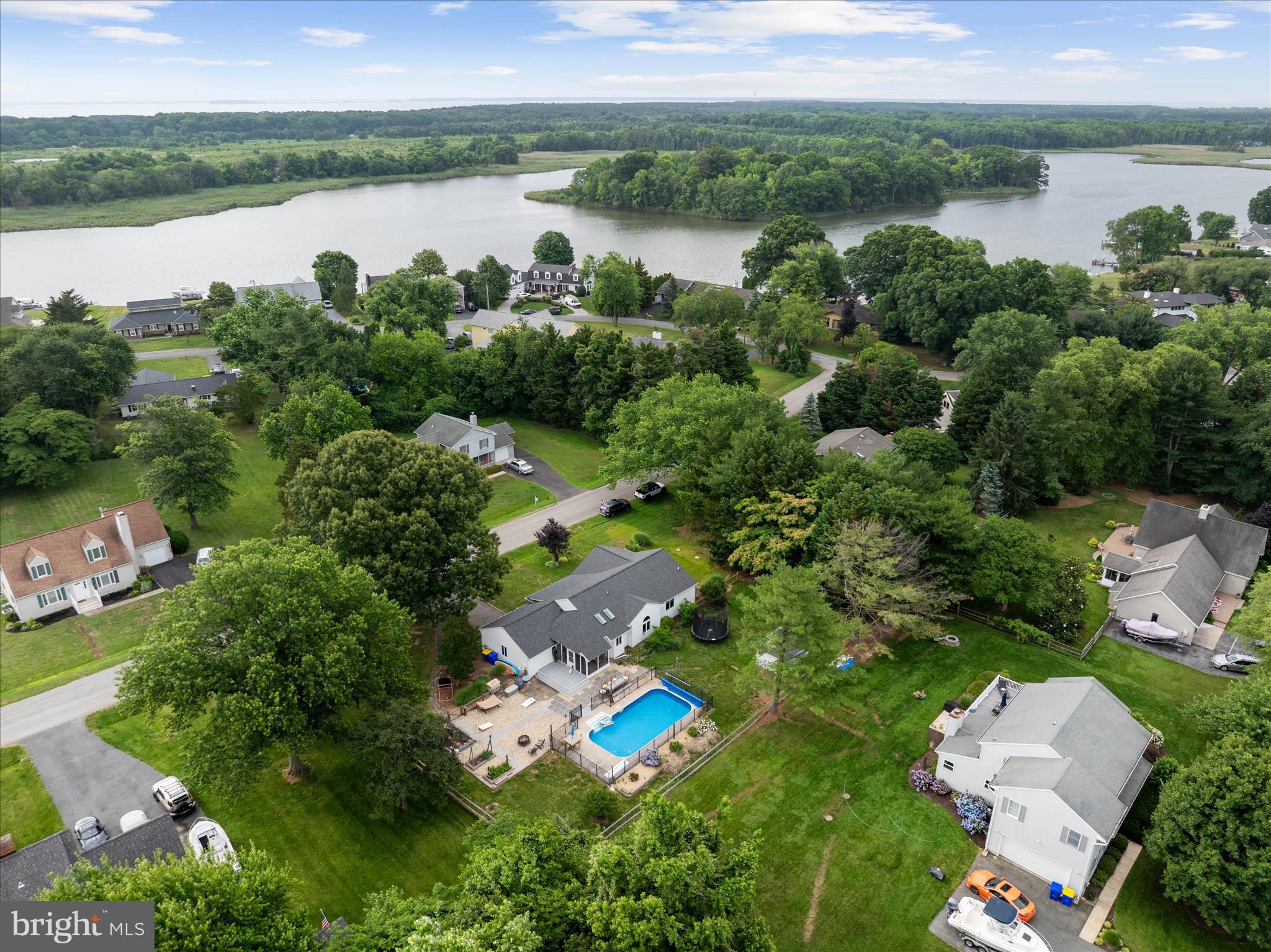 QUEEN ANNE COLONY - Residential