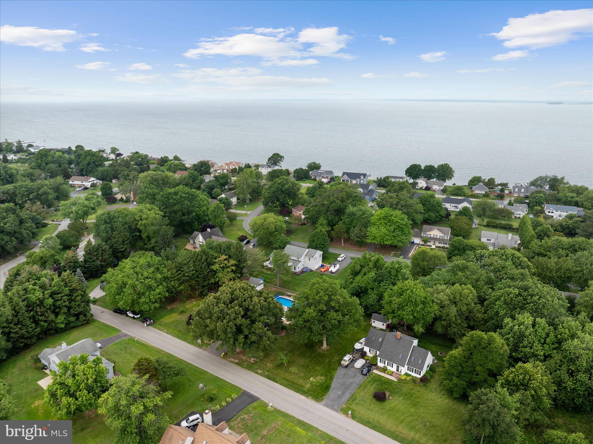 QUEEN ANNE COLONY - Residential