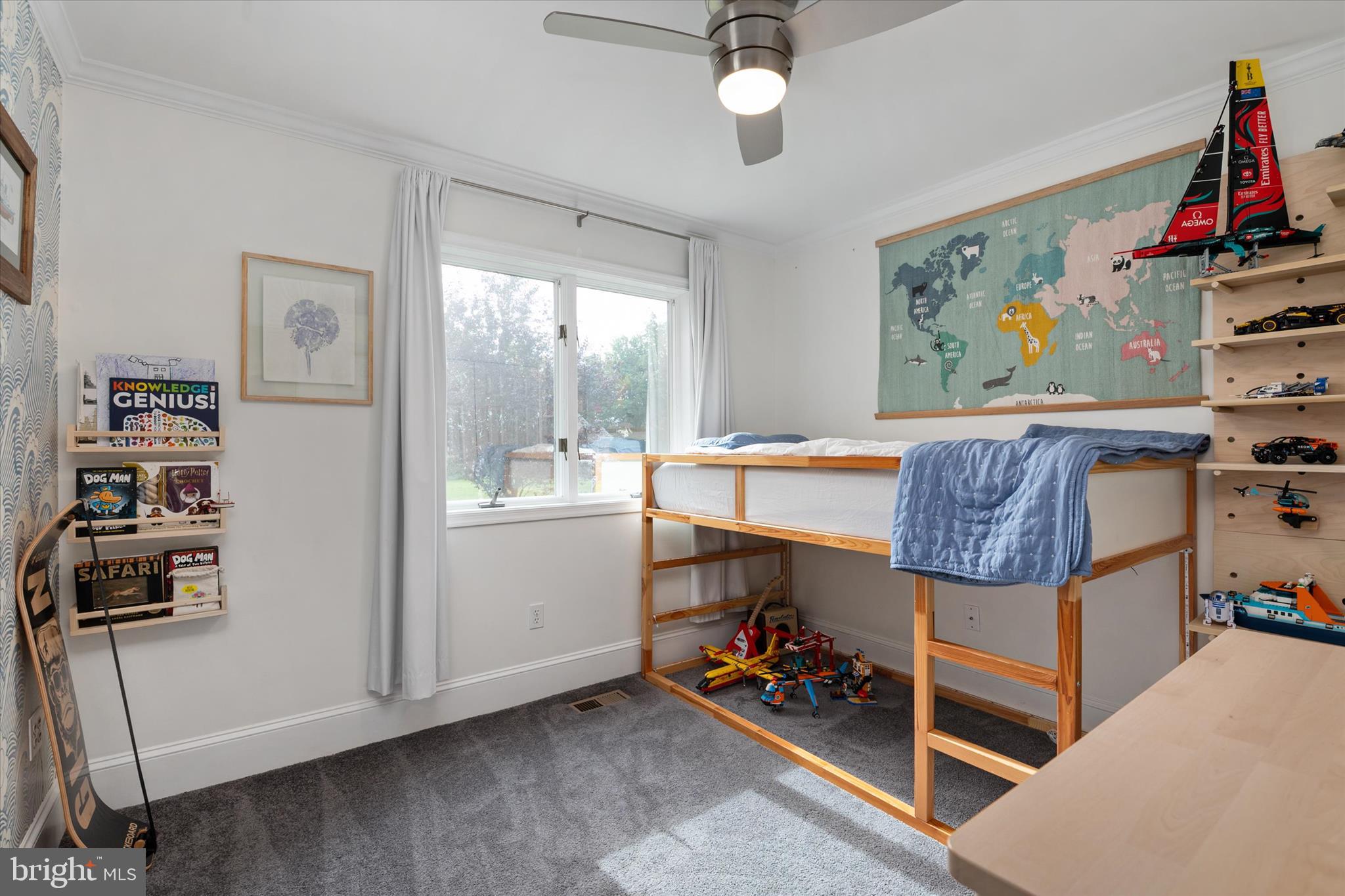 QUEEN ANNE COLONY - Residential