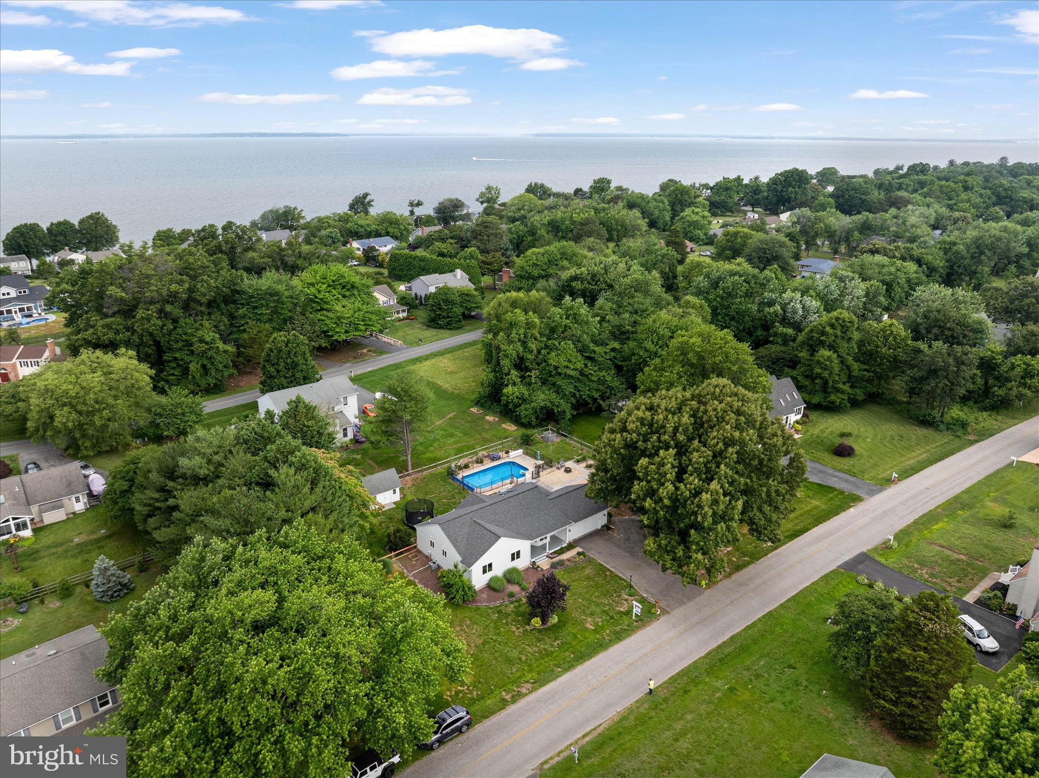 QUEEN ANNE COLONY - Residential