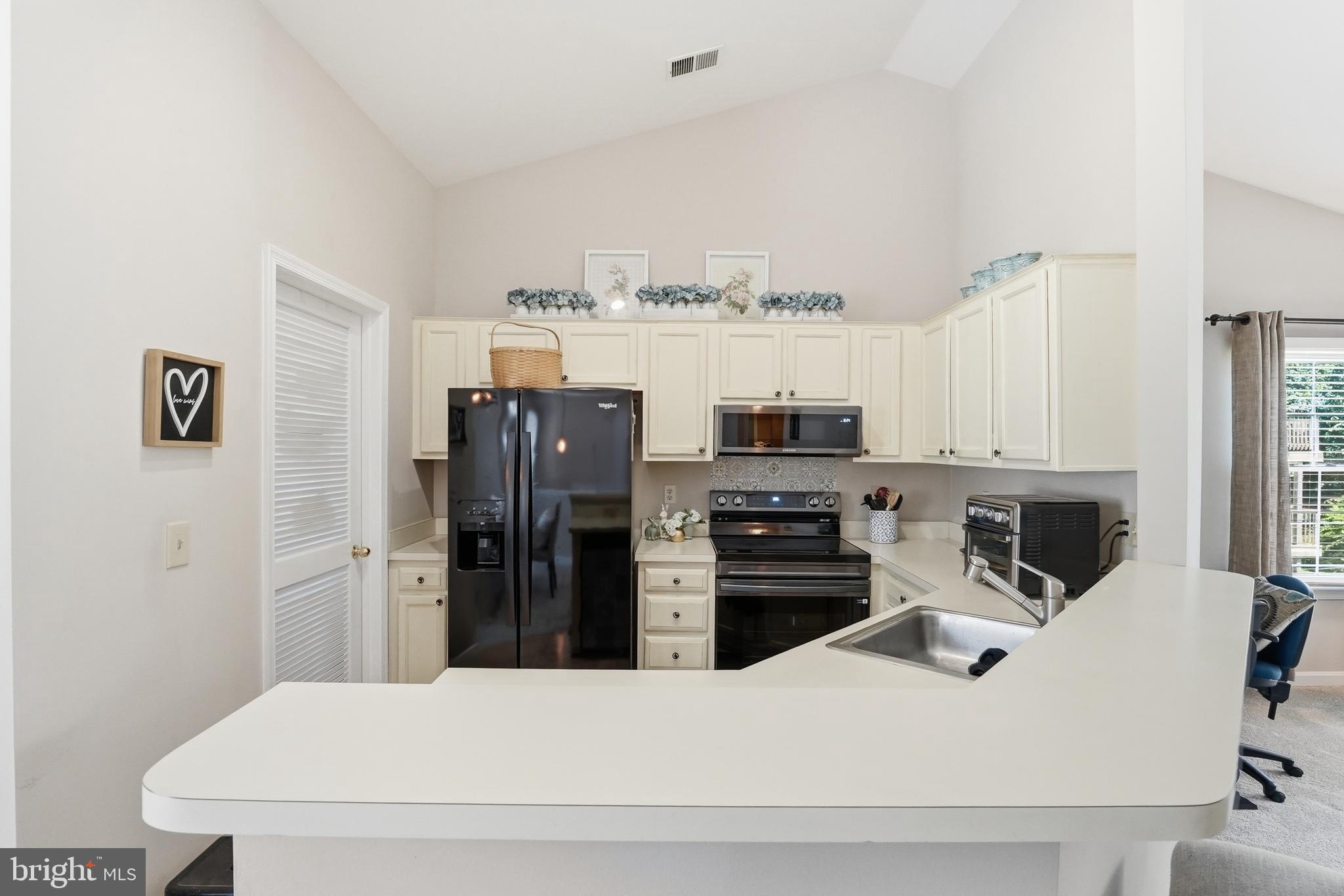 CEDARS OF WARRENTON - Residential