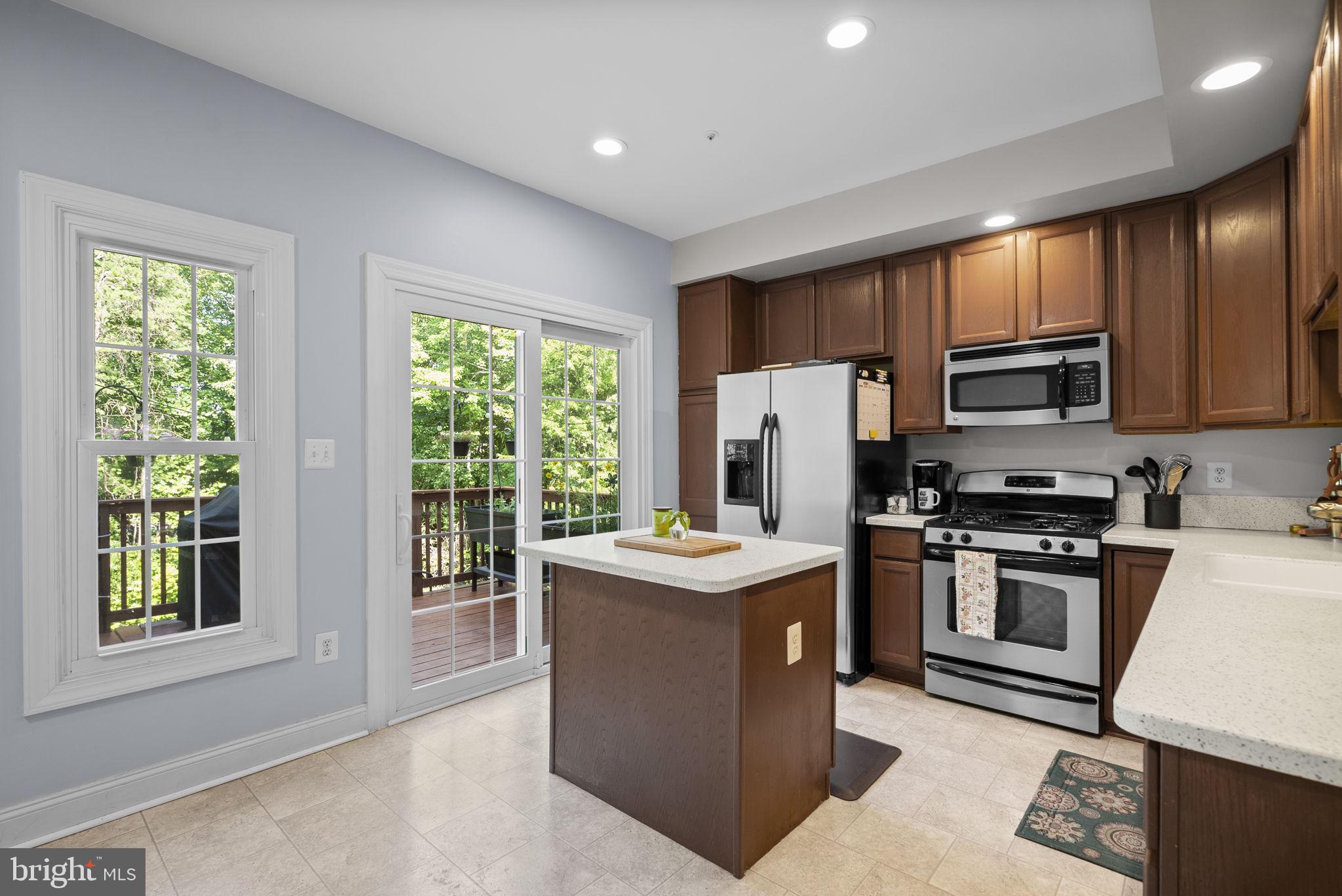 RUSSETT - Residential