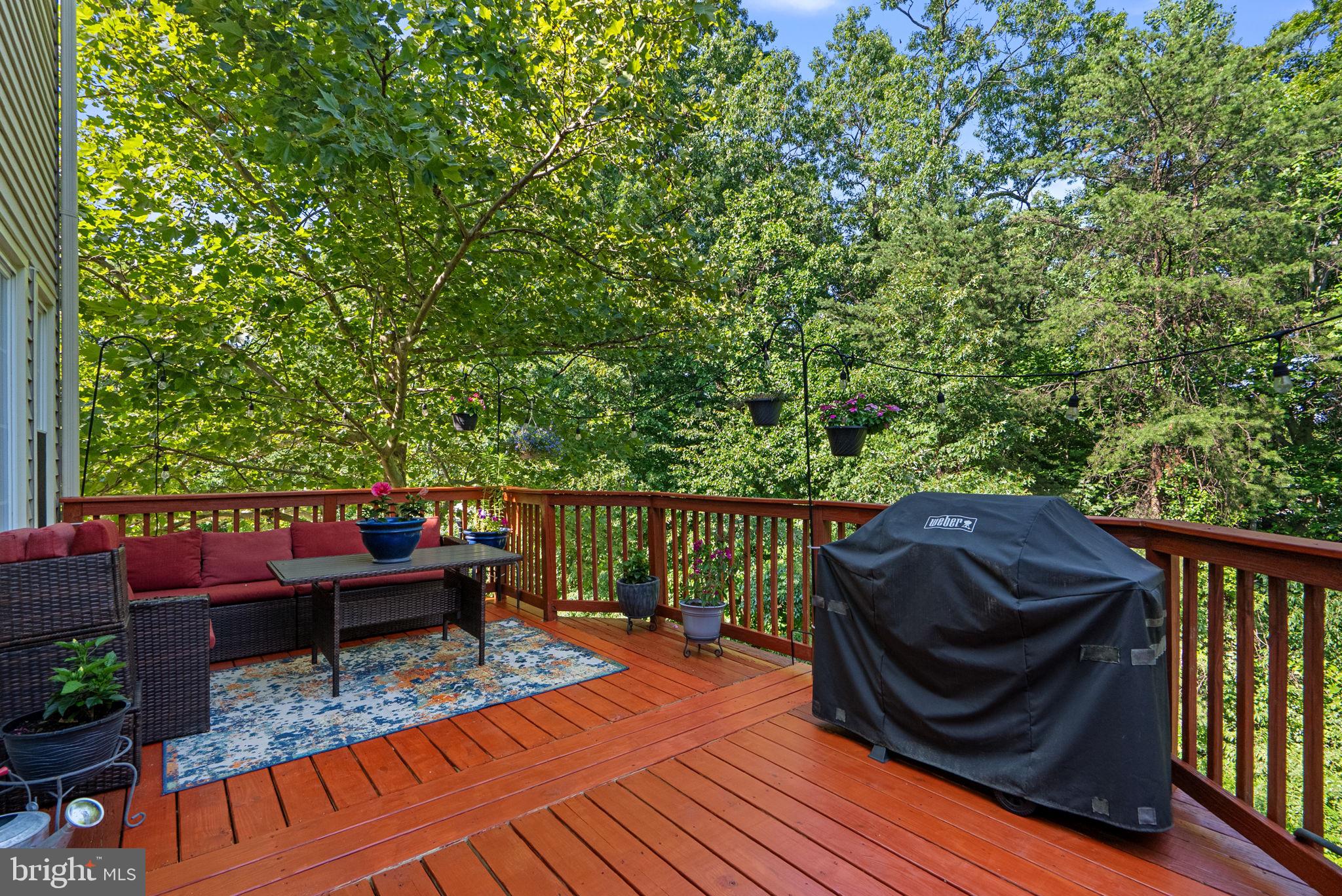 RUSSETT - Residential
