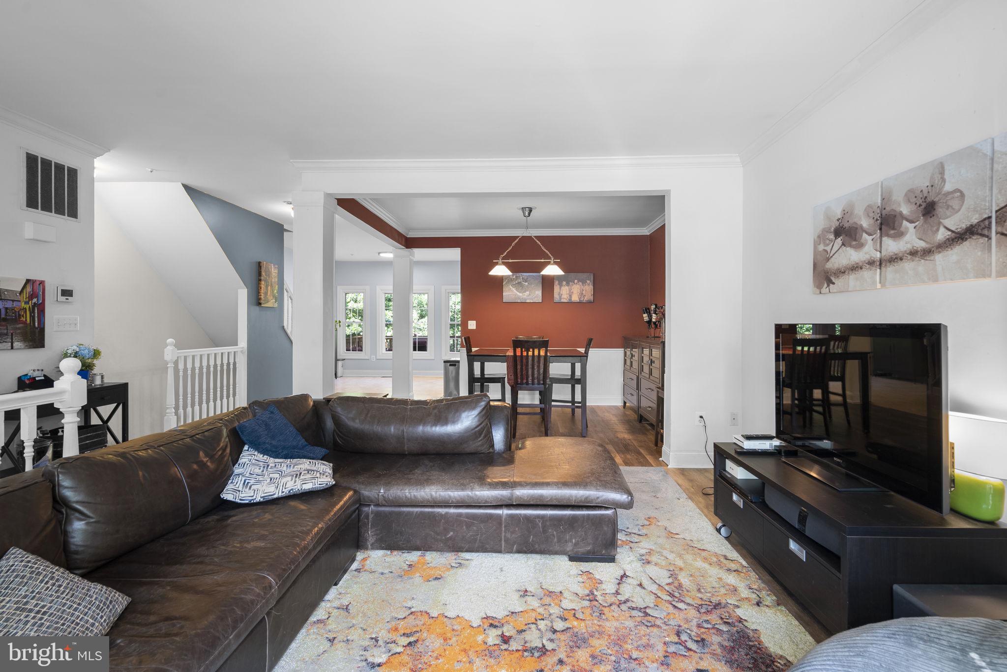 RUSSETT - Residential