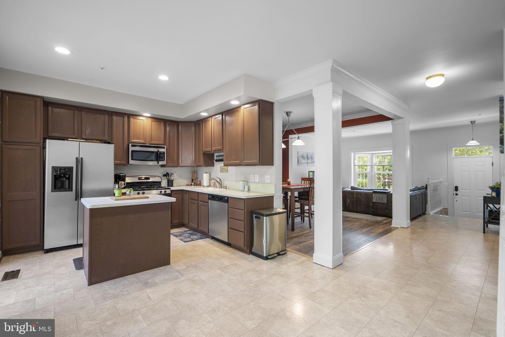 RUSSETT - Residential