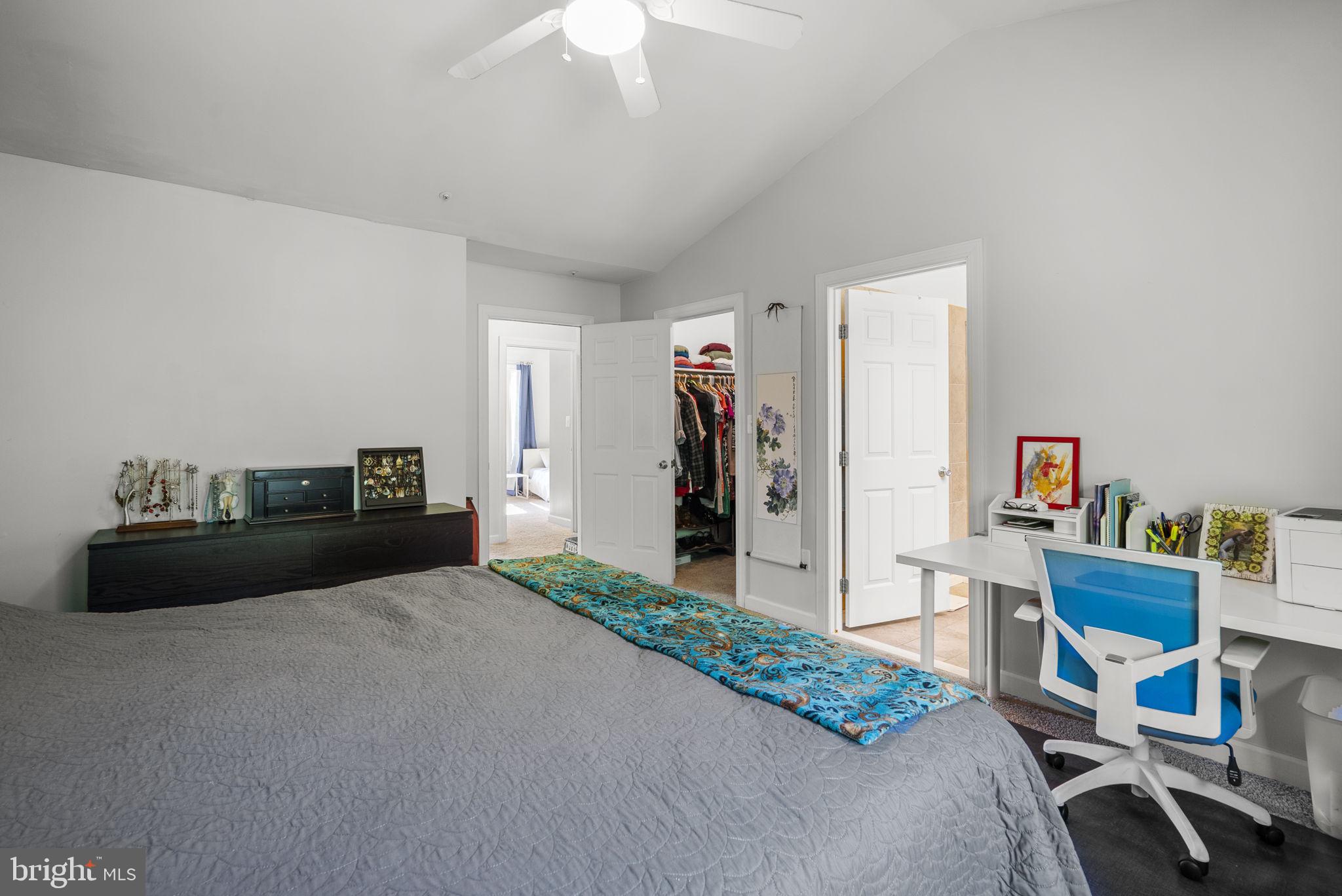 RUSSETT - Residential
