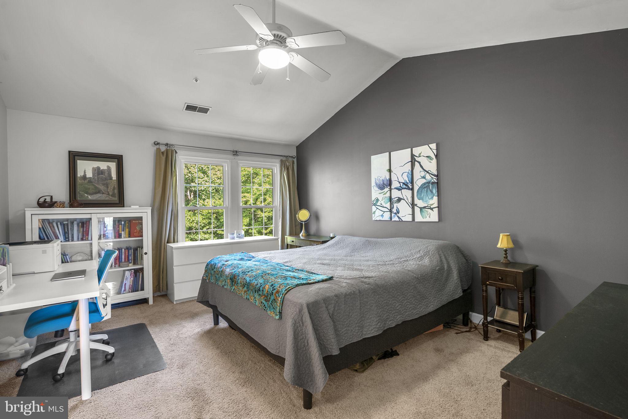 RUSSETT - Residential